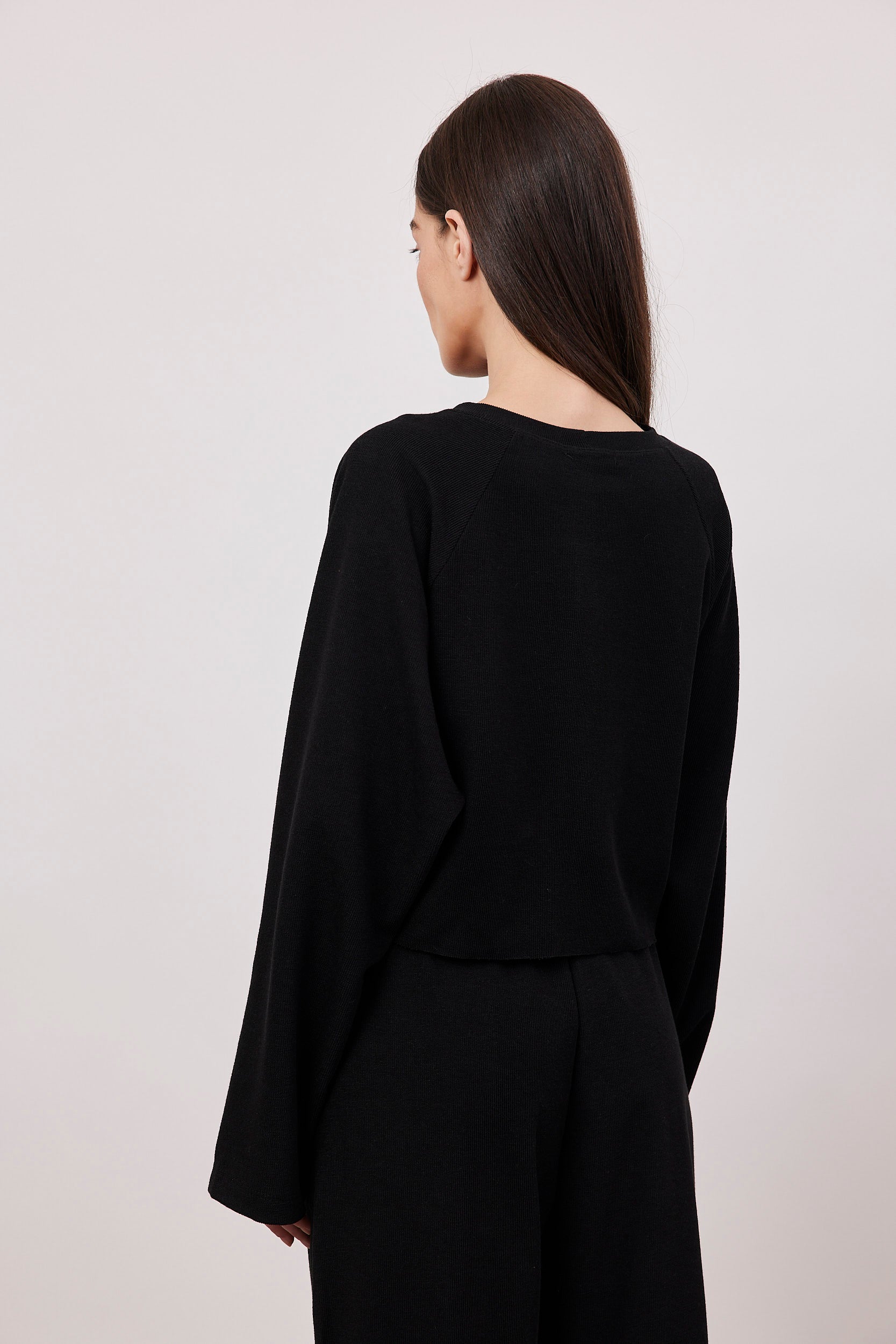 חולצת סריג קרופ