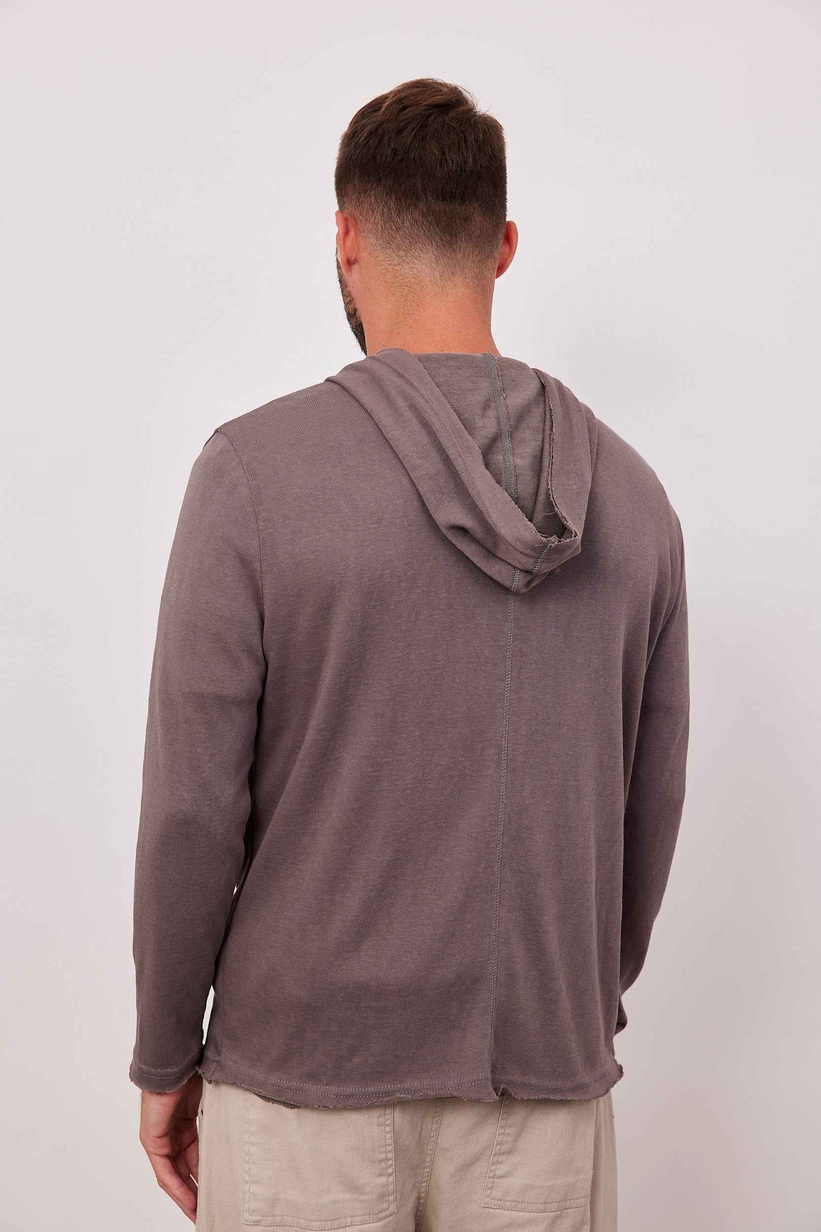 גקט קפוצון בסגירת רוכסן