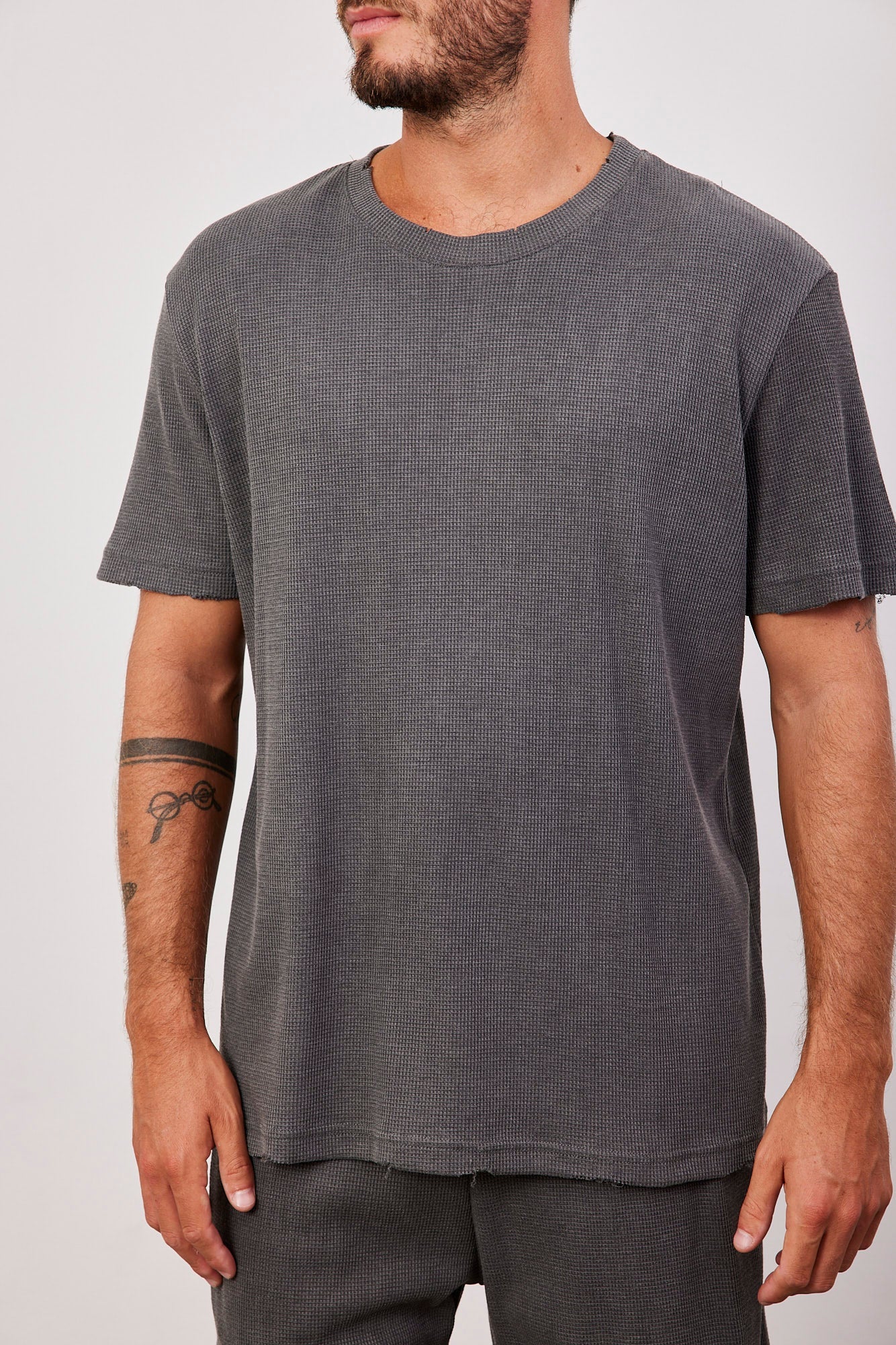 טי-שרט וופל קרעים - ITAY BRANDS