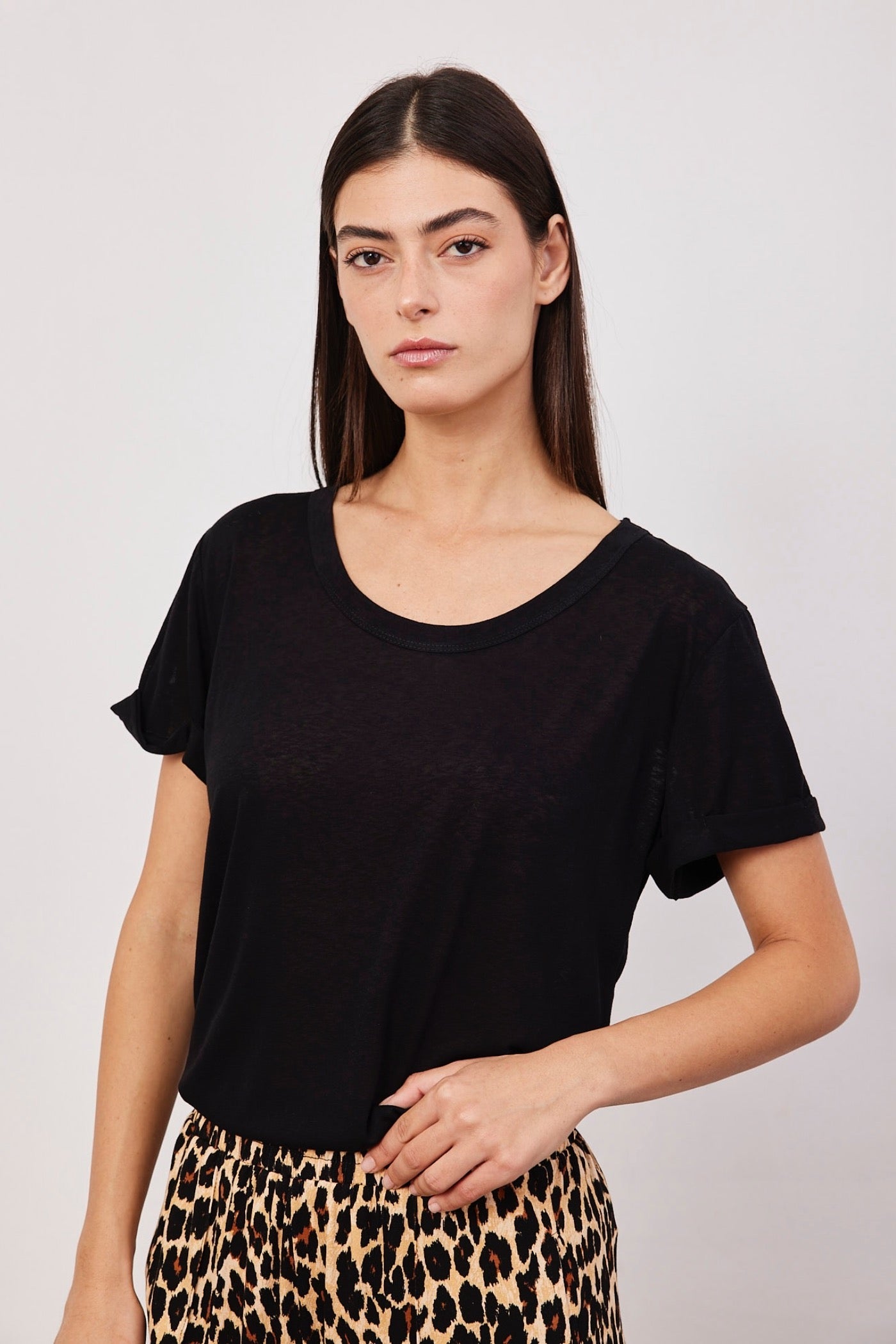 טי-שרט מבד שקפקף - ITAY BRANDS