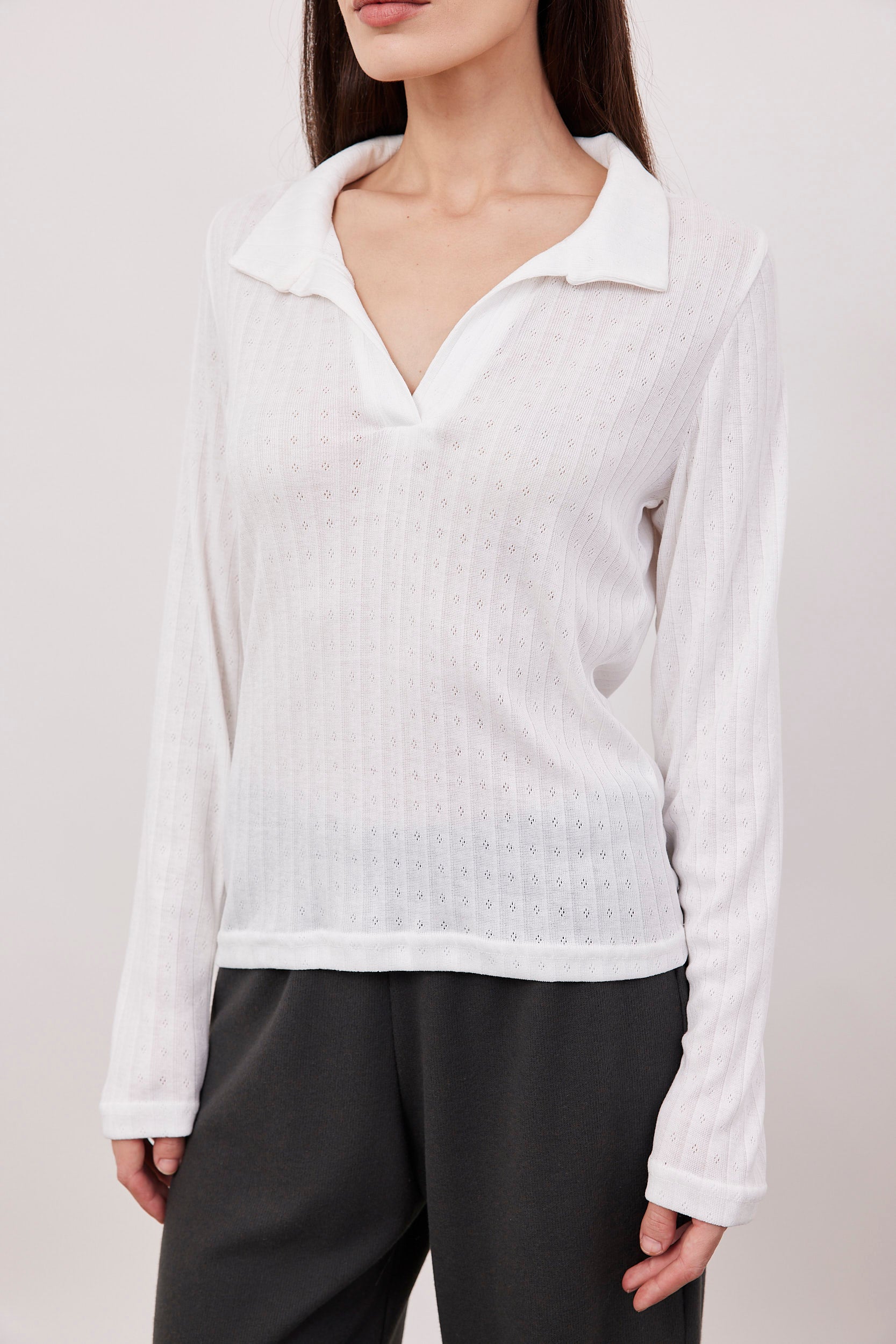 חולצת פונטייל עם צווארון