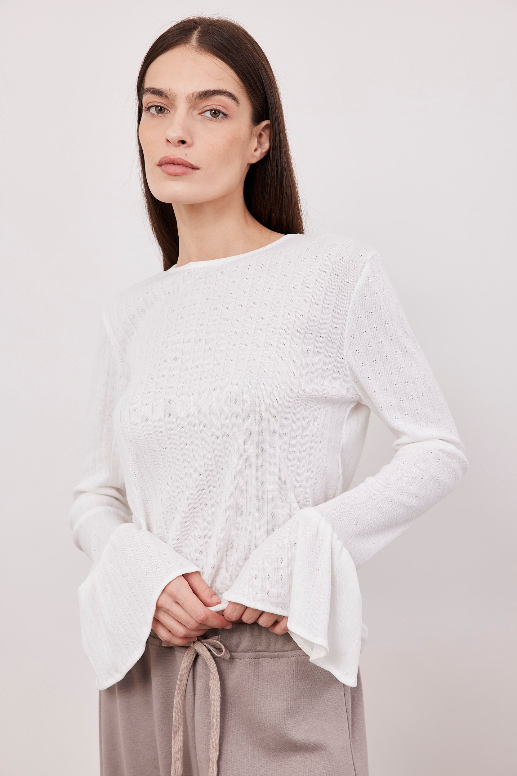 חולצת פונטייל שרוולי פעמון