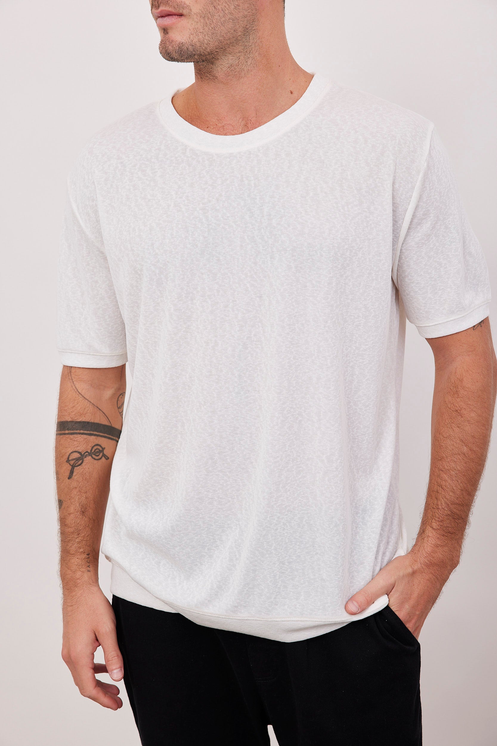 חולצת סלאב קצרה