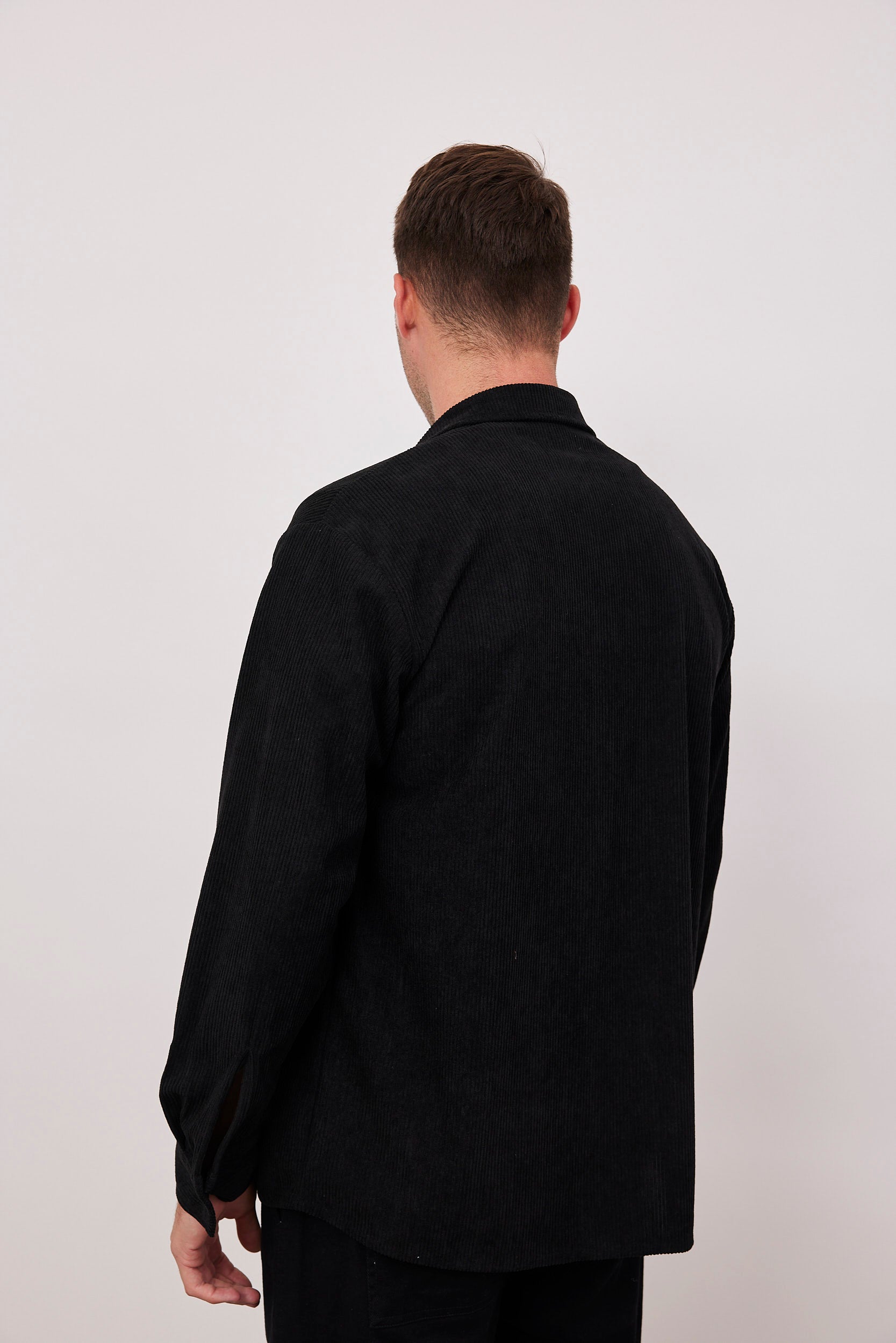 חולצת קורדרוי בשילוב כפתורים