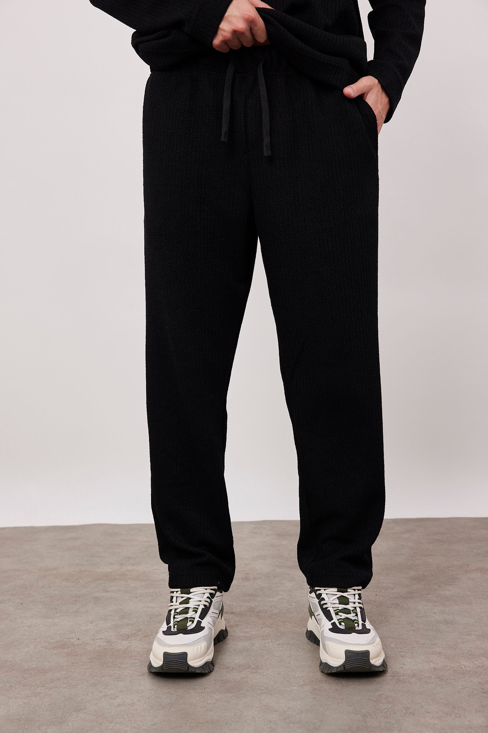 מכנסיים ארוכים מבד סריג