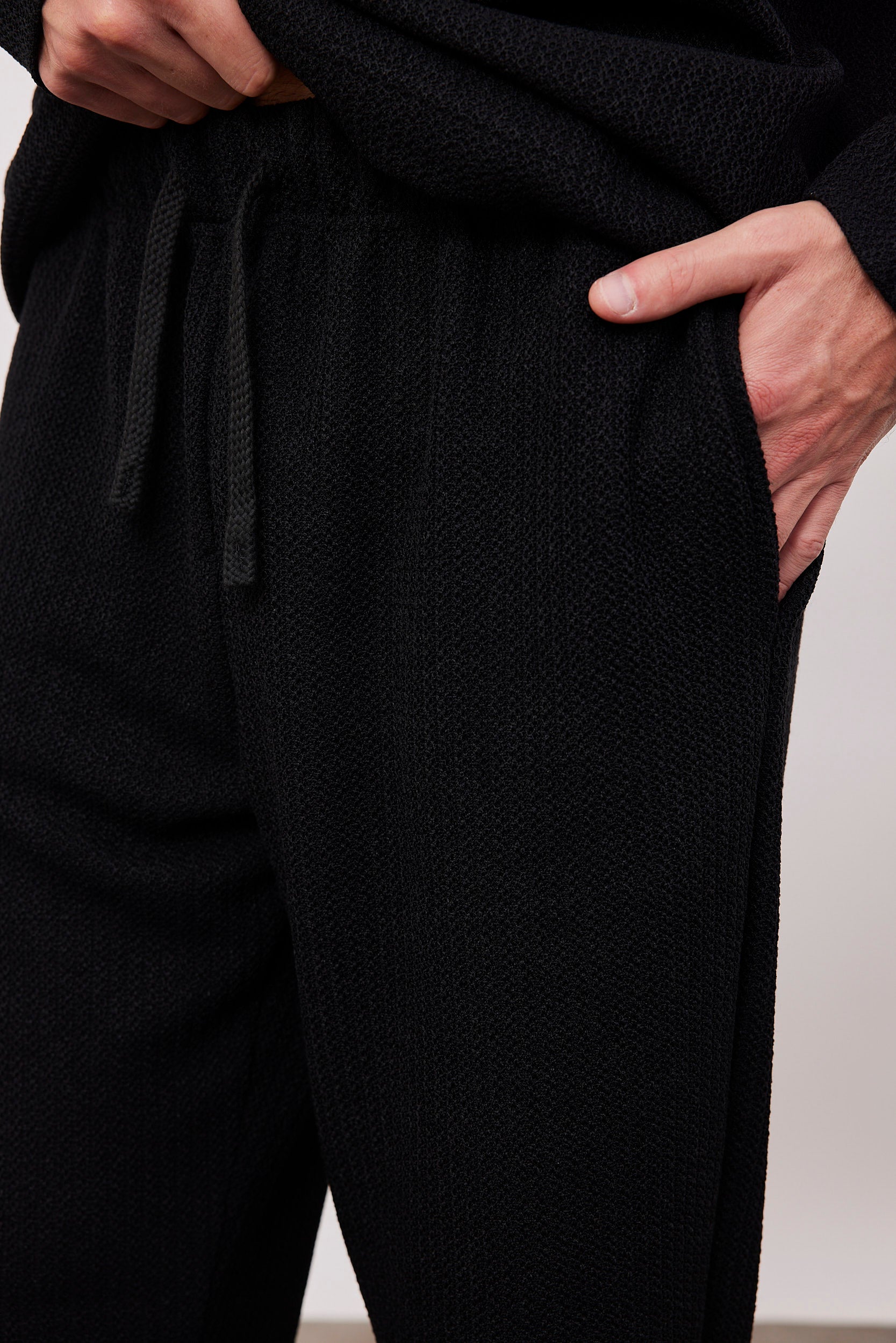 מכנסיים ארוכים מבד סריג