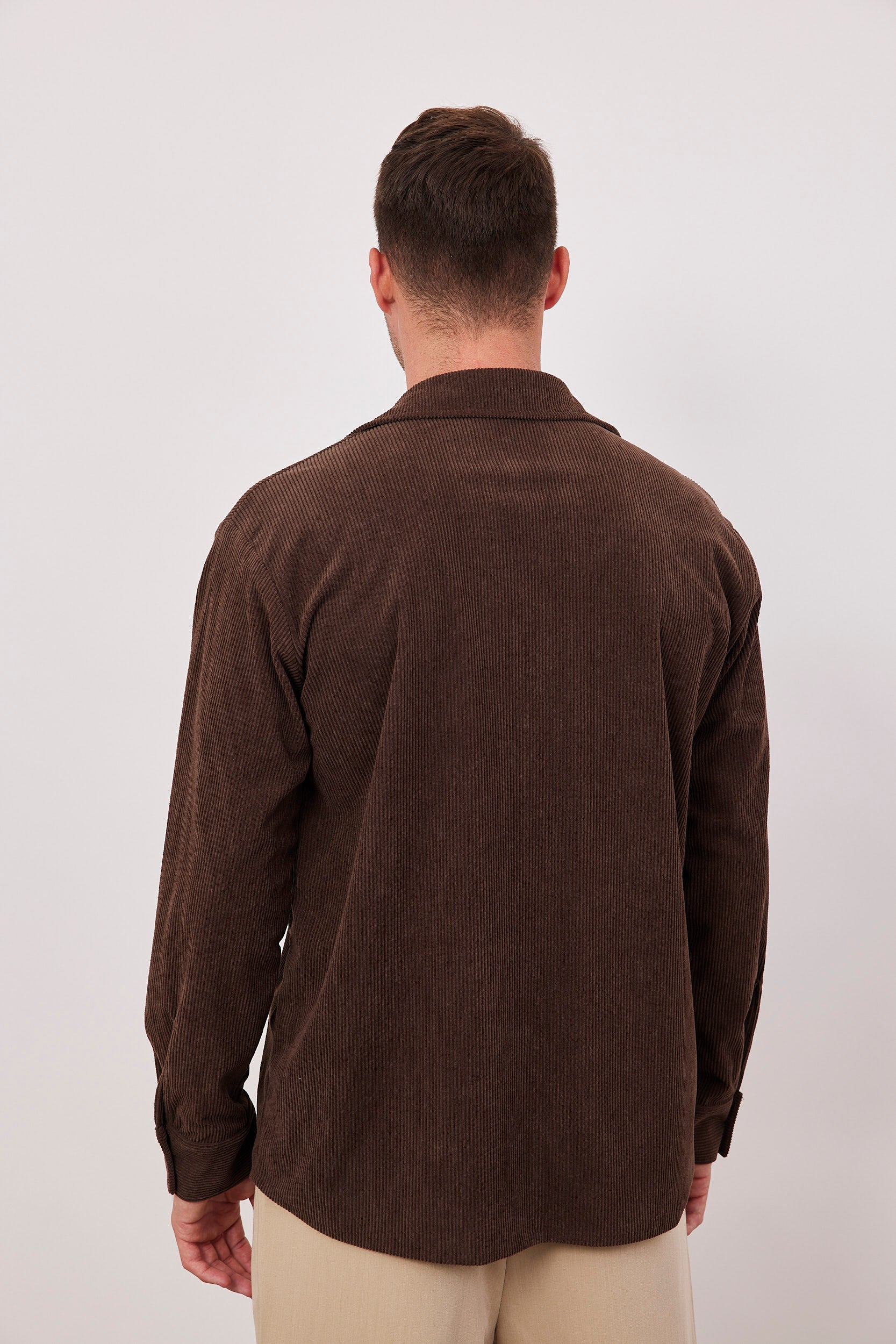 חולצת קורדרוי בשילוב כפתורים