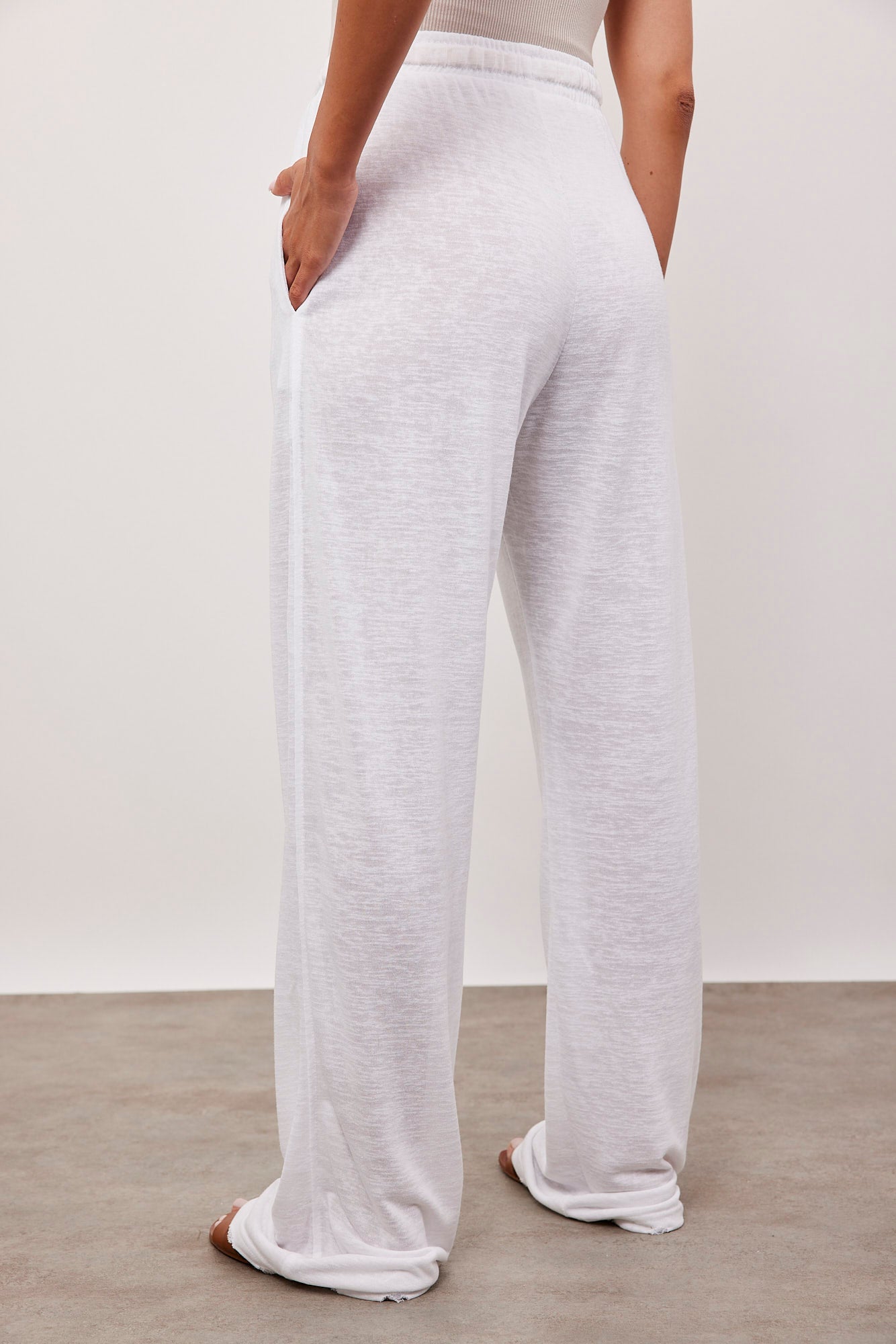 מכנסיים ארוכים במראה פשתן - ITAY BRANDS