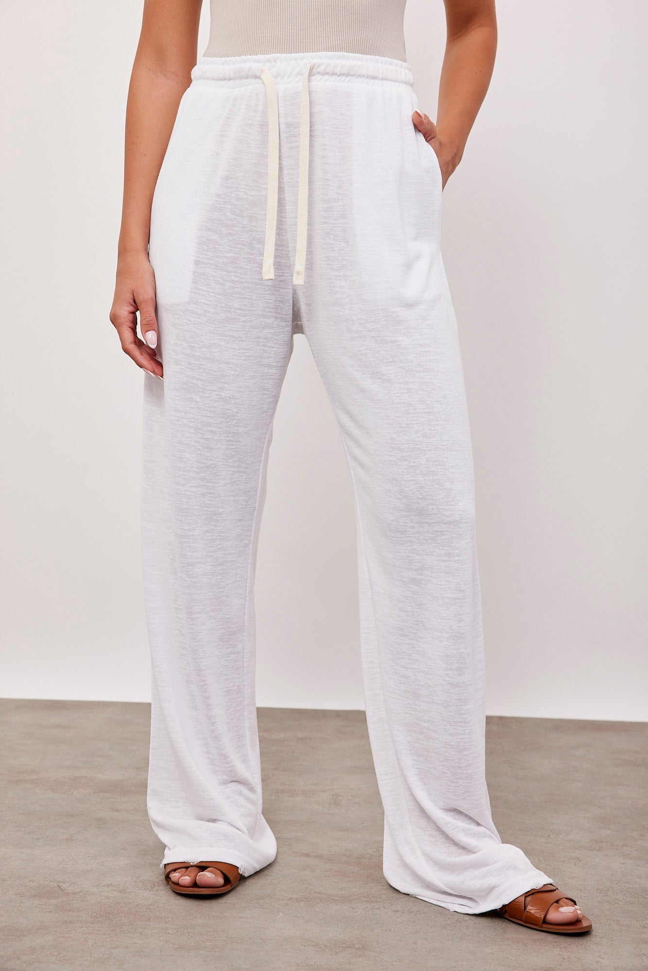 מכנסיים ארוכים במראה פשתן - ITAY BRANDS