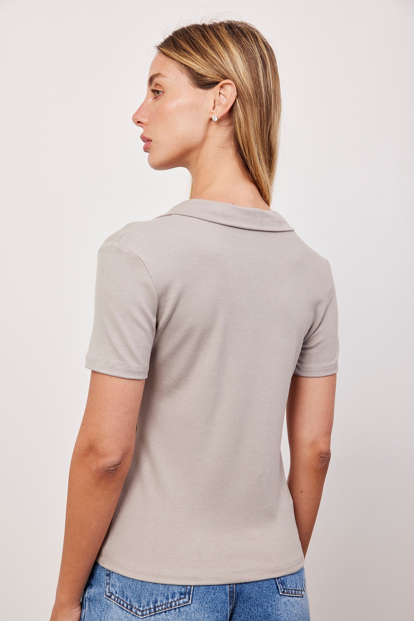 טישרט בשילוב צווארון וכפתורים - ITAY BRANDS