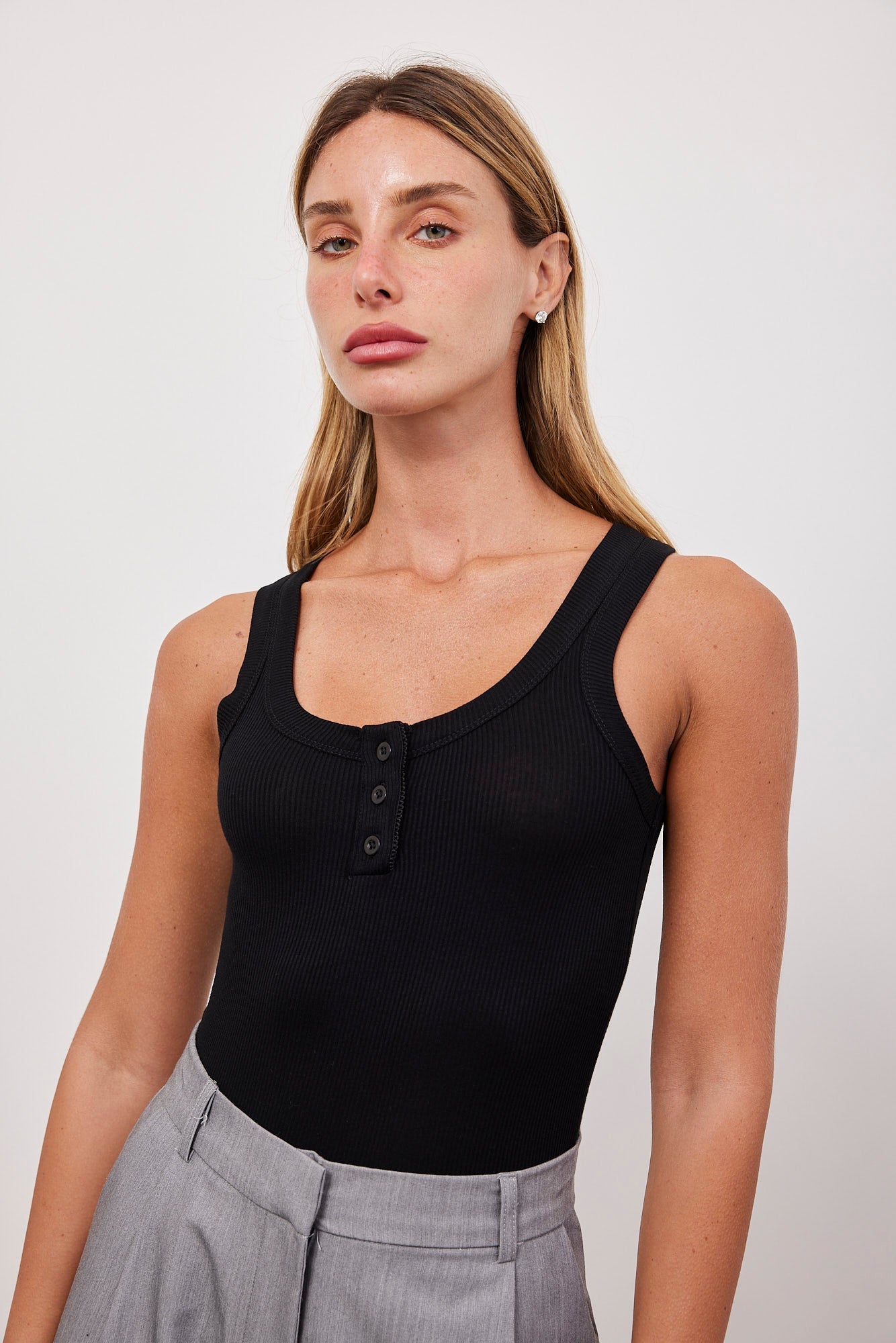 גופיית ריב בשילוב כפתורים - ITAY BRANDS