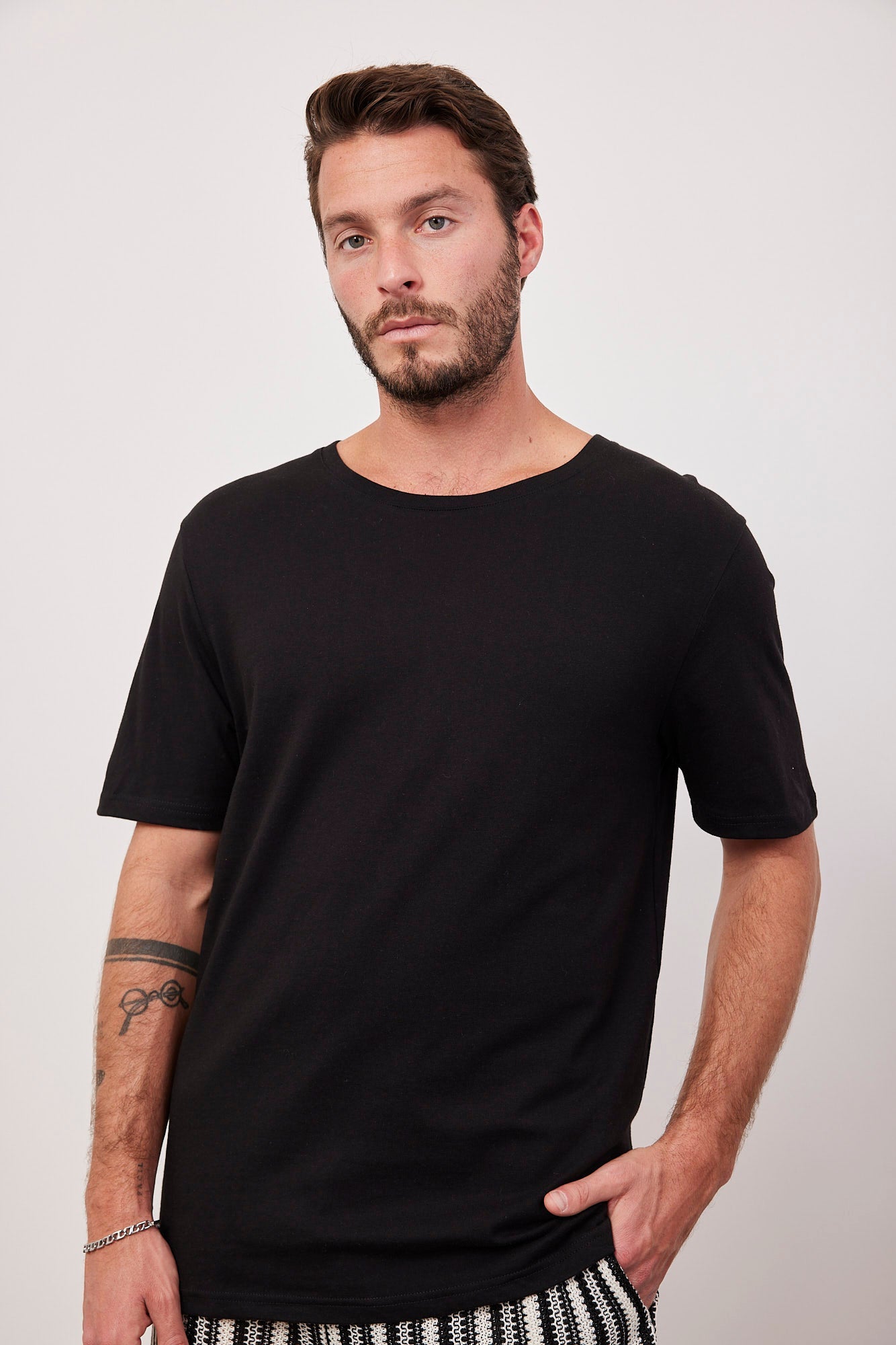 חולצת כותנה קצרה בייסיק - ITAY BRANDS