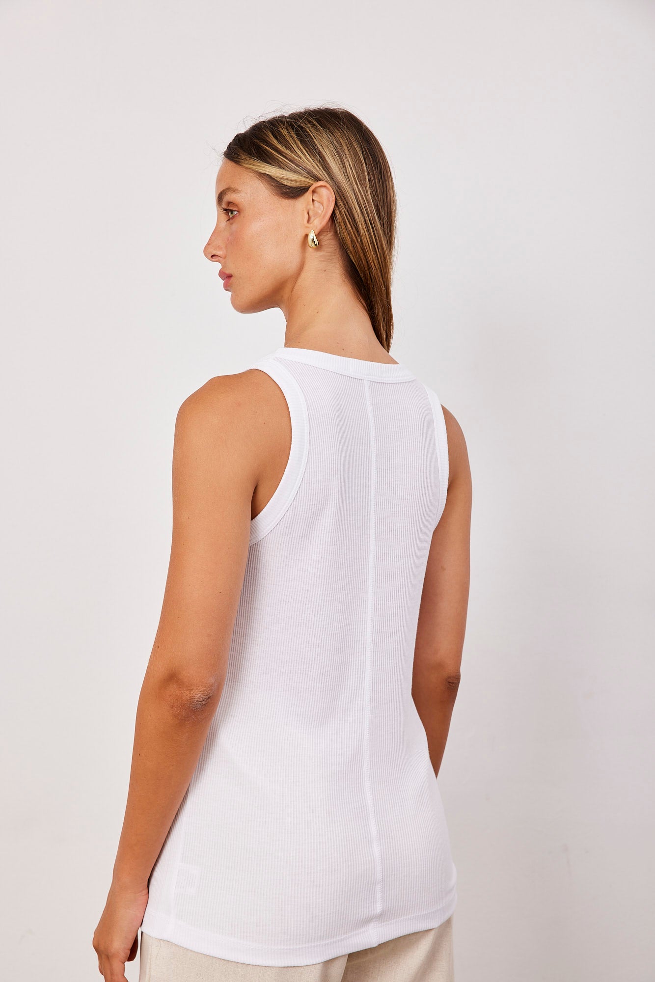 גופיית בייסיק מבד רך - ITAY BRANDS