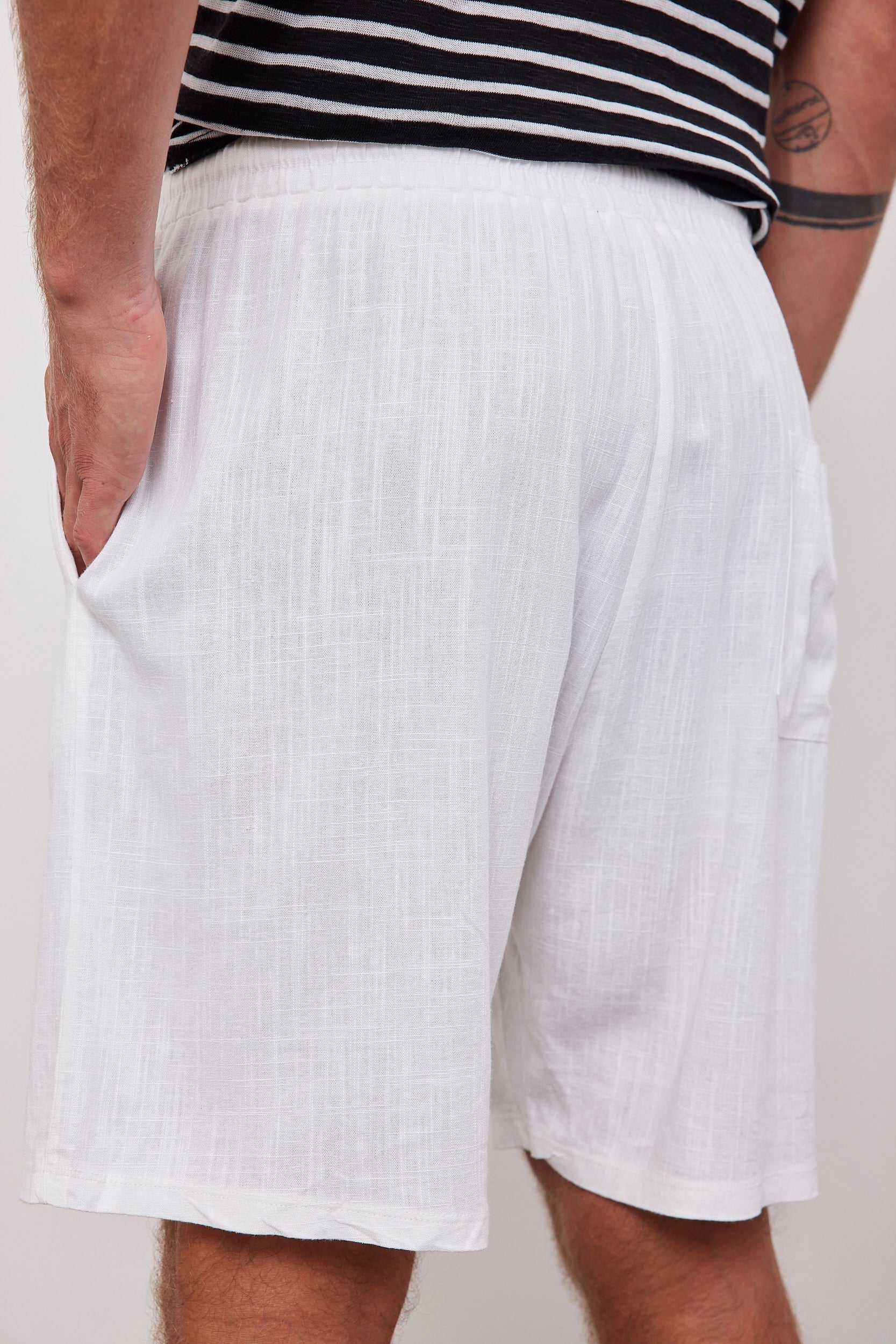 מכנסיים קצרים רחבים במראה פשתן - ITAY BRANDS