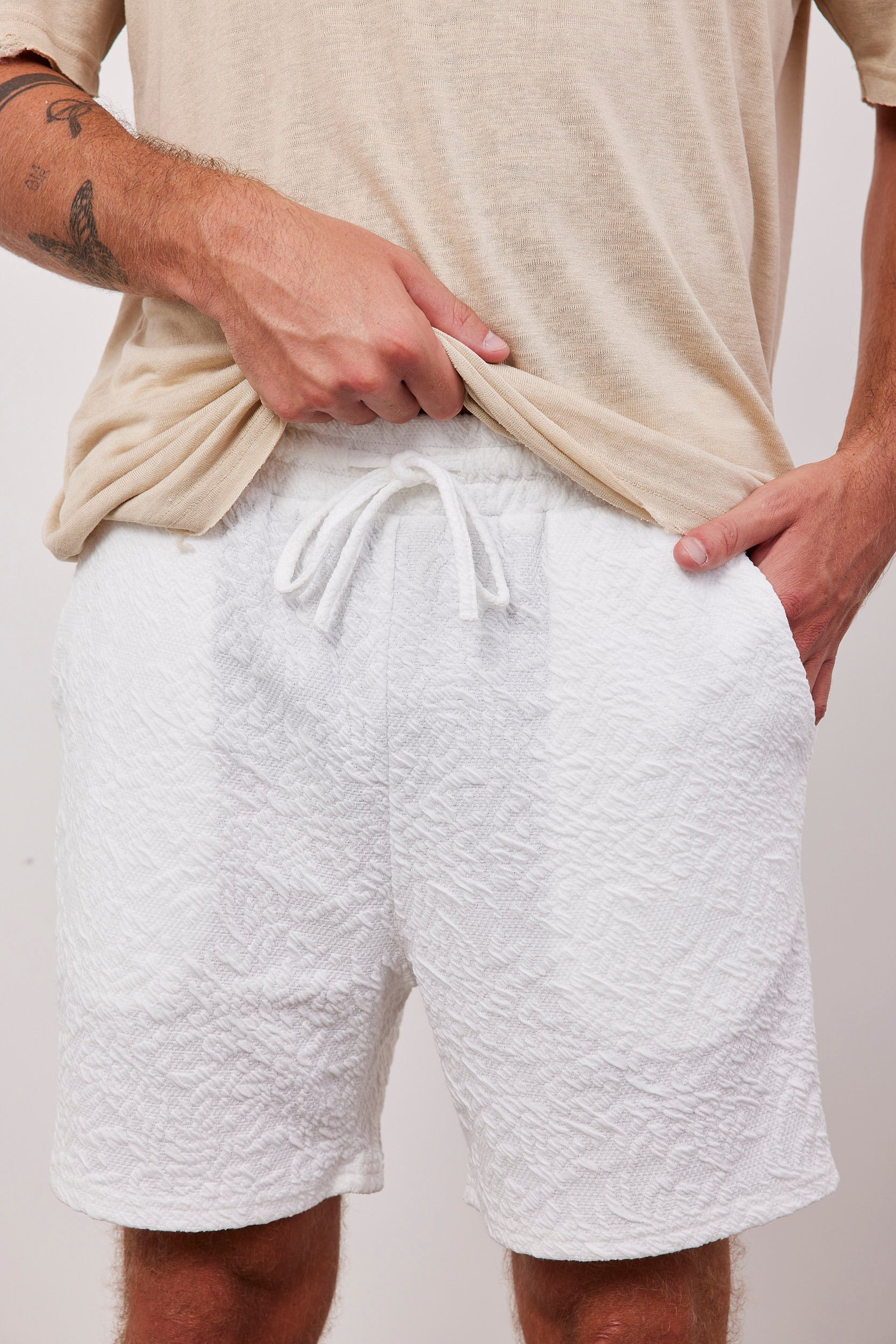 מכנסיים קצרים עם רקמה - ITAY BRANDS