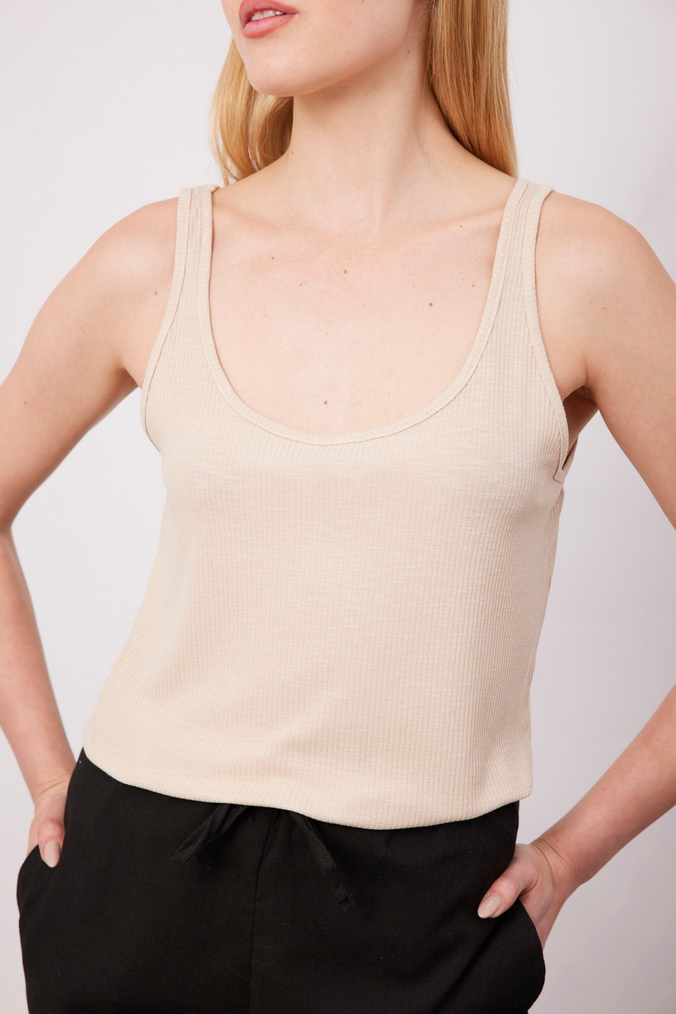 גופיית בייסיק במפתח עגול - ITAY BRANDS