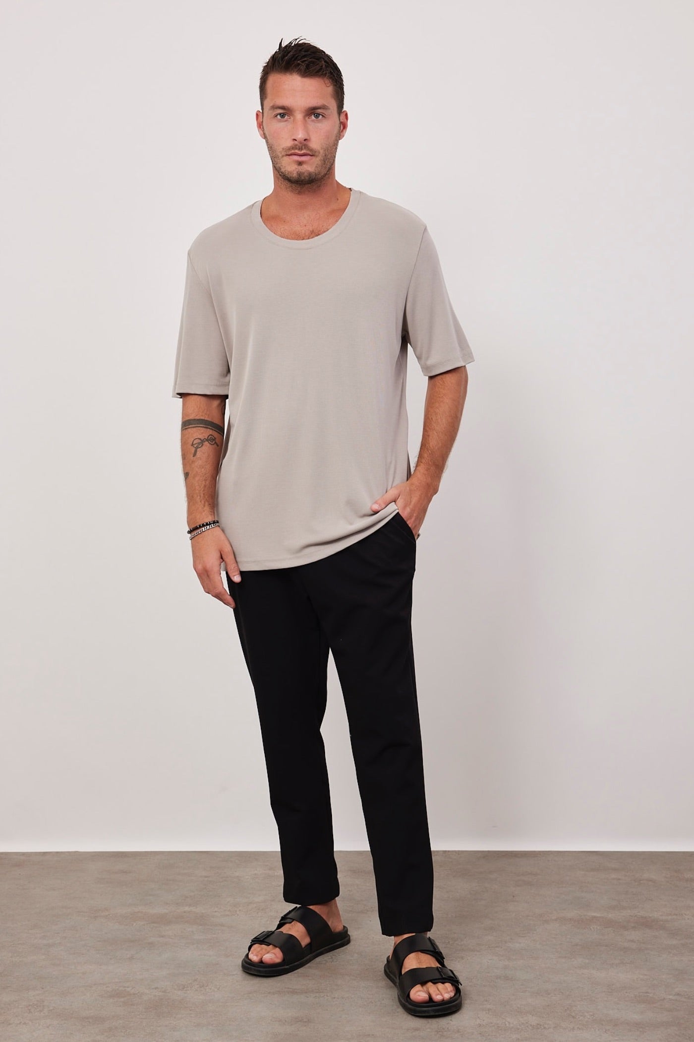 חולצה קצרה מבד מודל - ITAY BRANDS