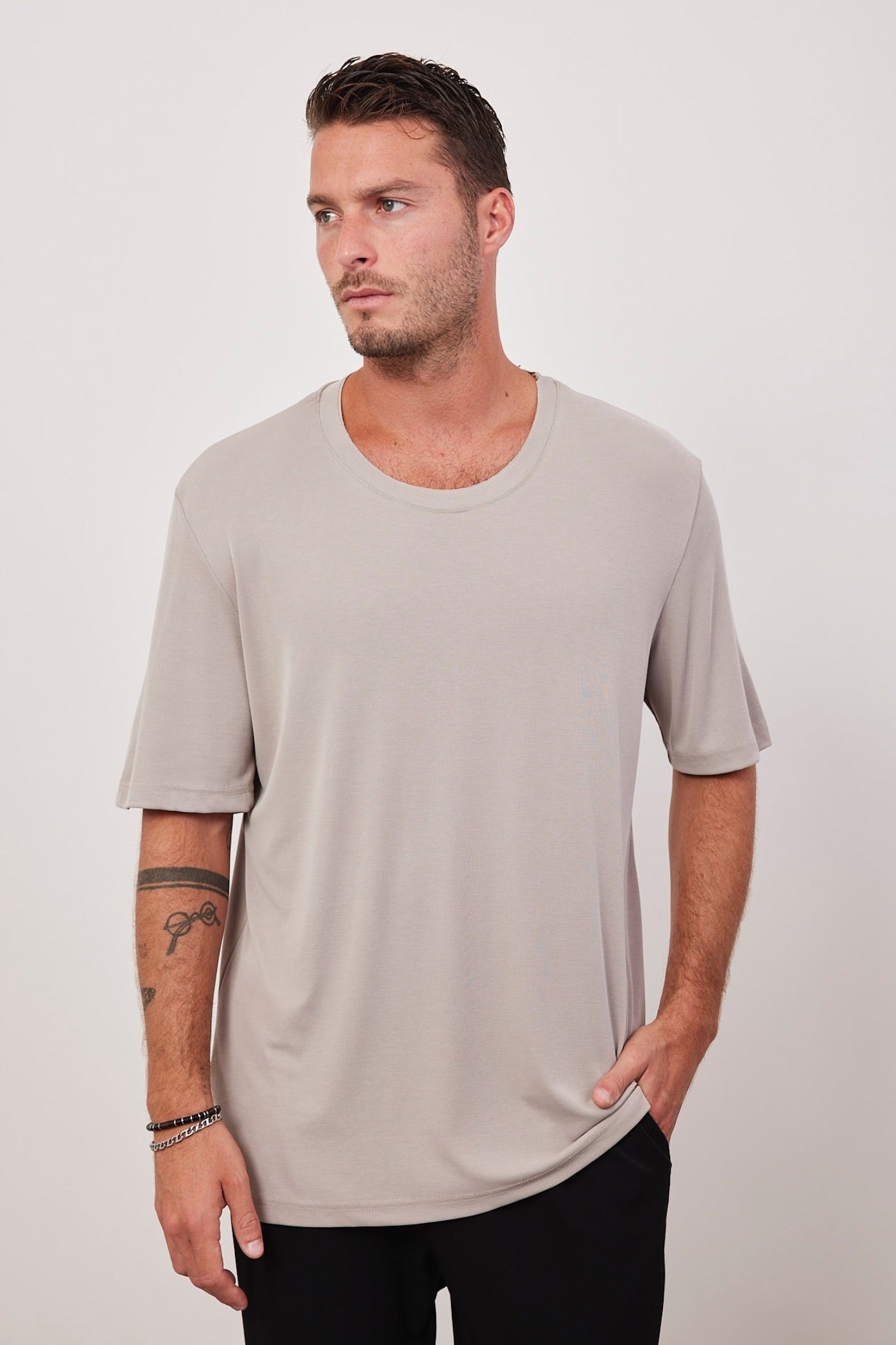 חולצה קצרה מבד מודל - ITAY BRANDS