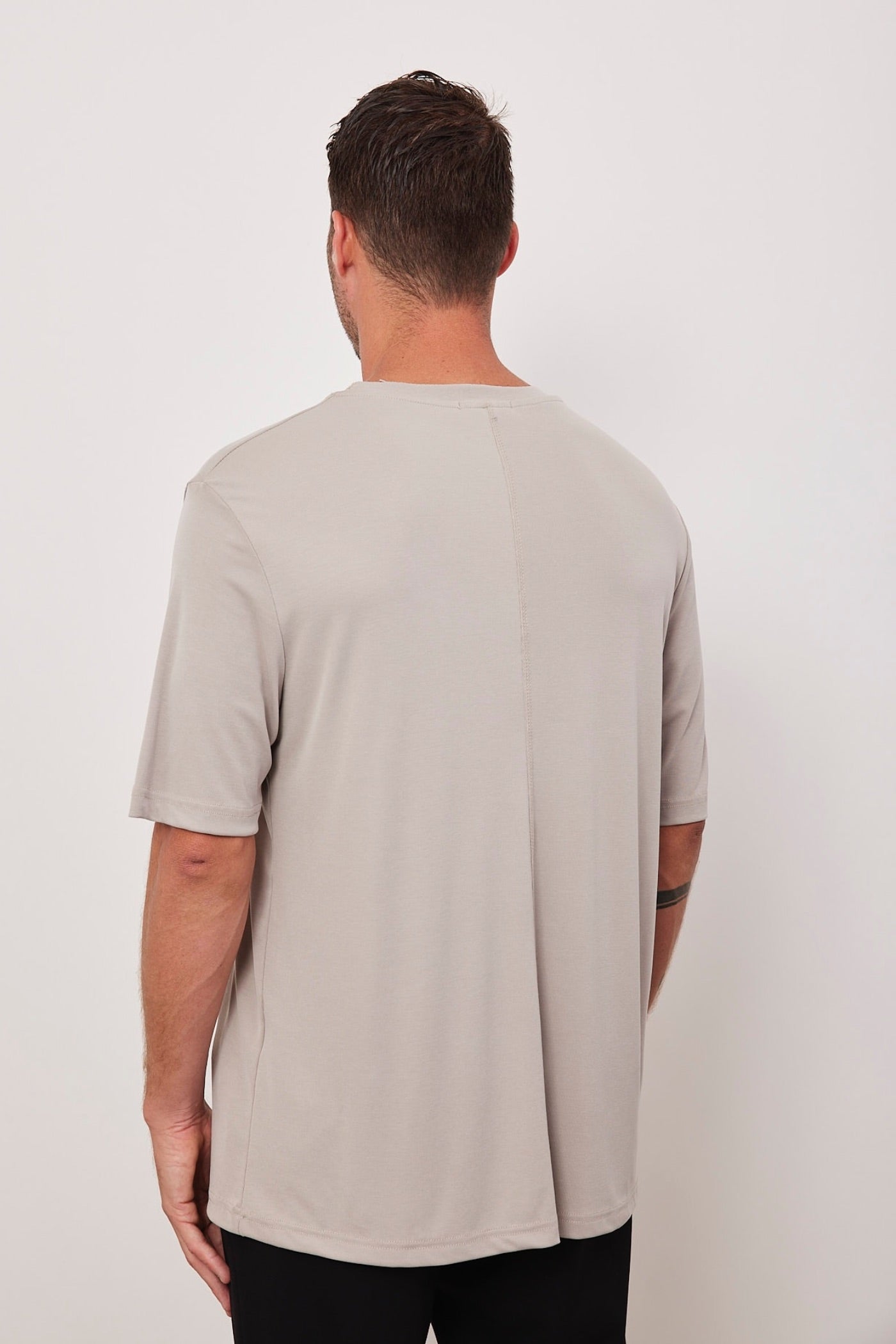 חולצה קצרה מבד מודל - ITAY BRANDS