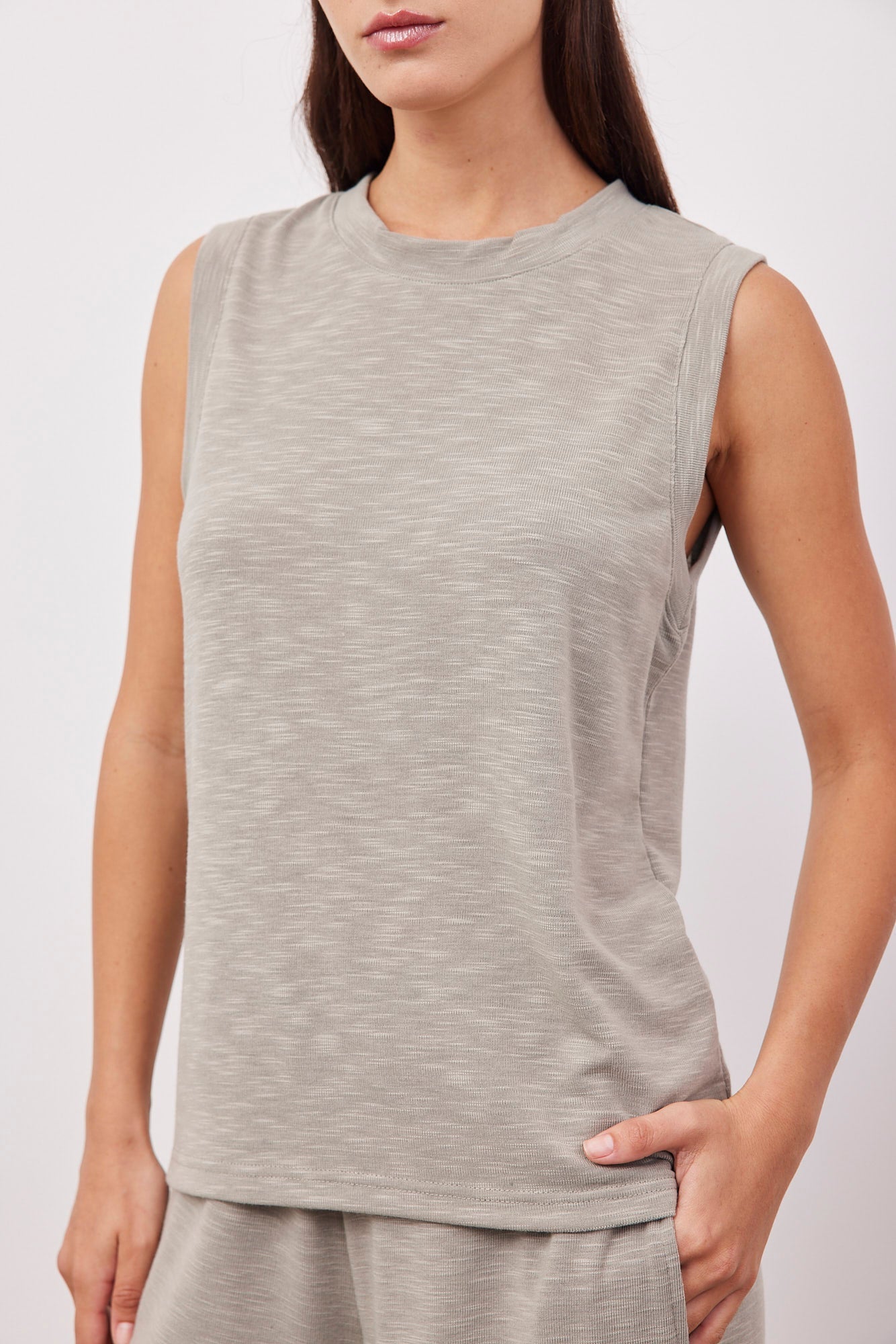 חליפת גופיה מבד מלאנז׳ נשפך - ITAY BRANDS