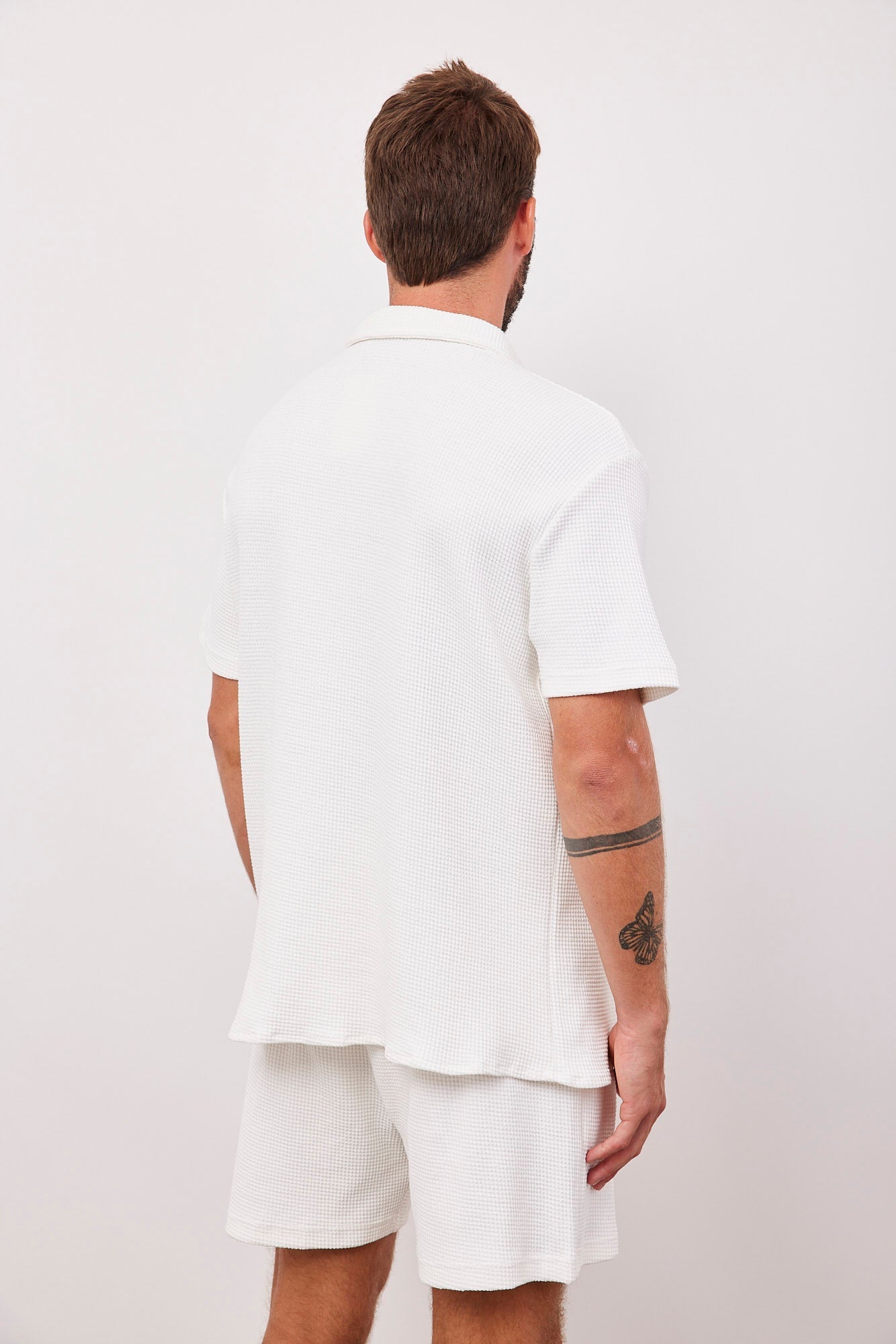 חליפת וופל קצרה מכופתרת - ITAY BRANDS