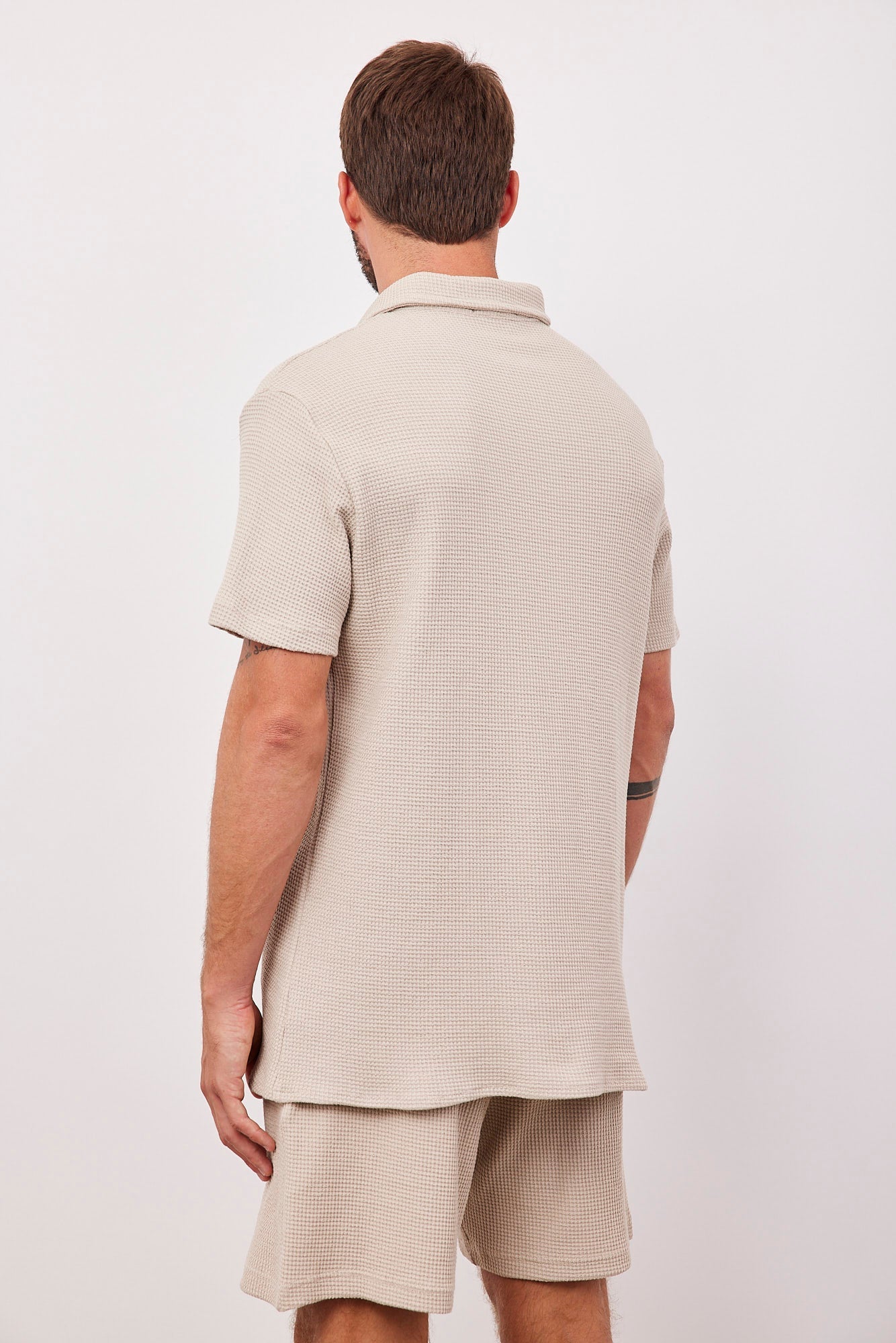 חליפת וופל קצרה מכופתרת - ITAY BRANDS