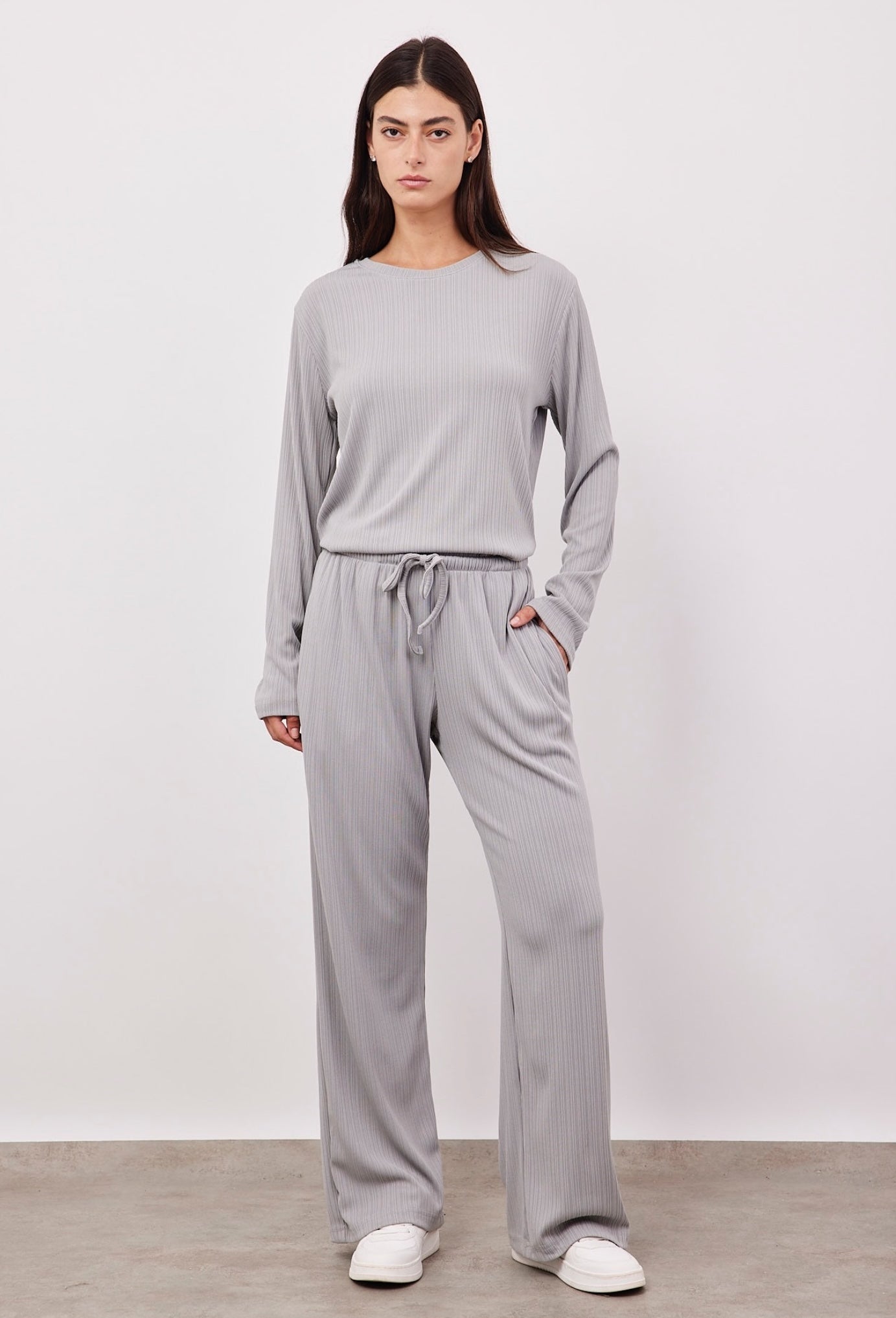 חליפה בטקסטורת פסים - ITAY BRANDS