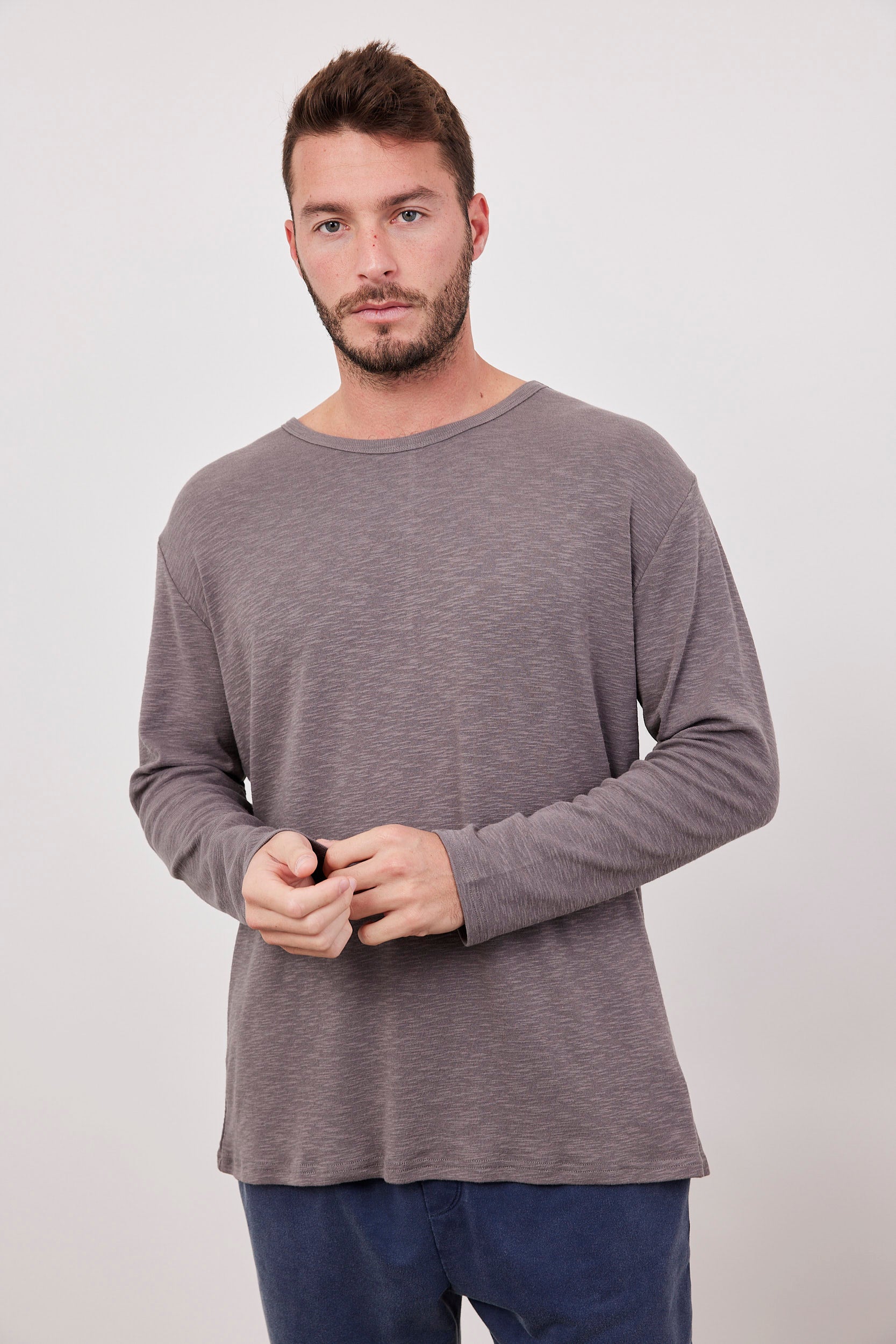 חולצת בייסיק שקפקפה