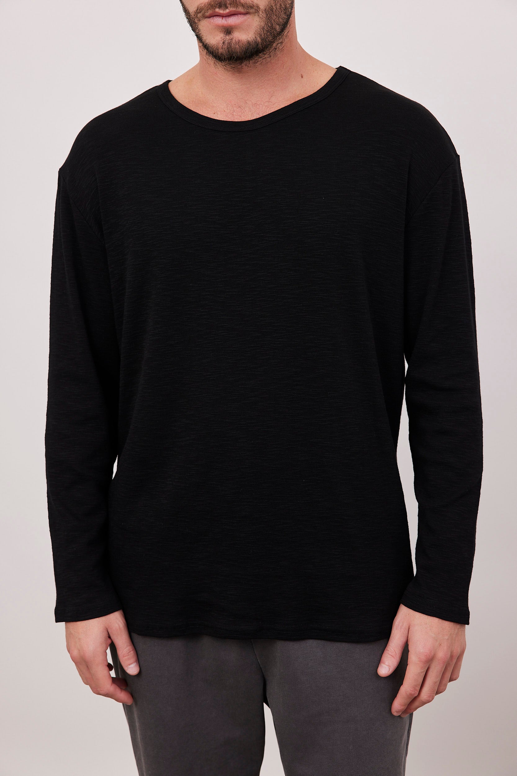 חולצת בייסיק שקפקפה