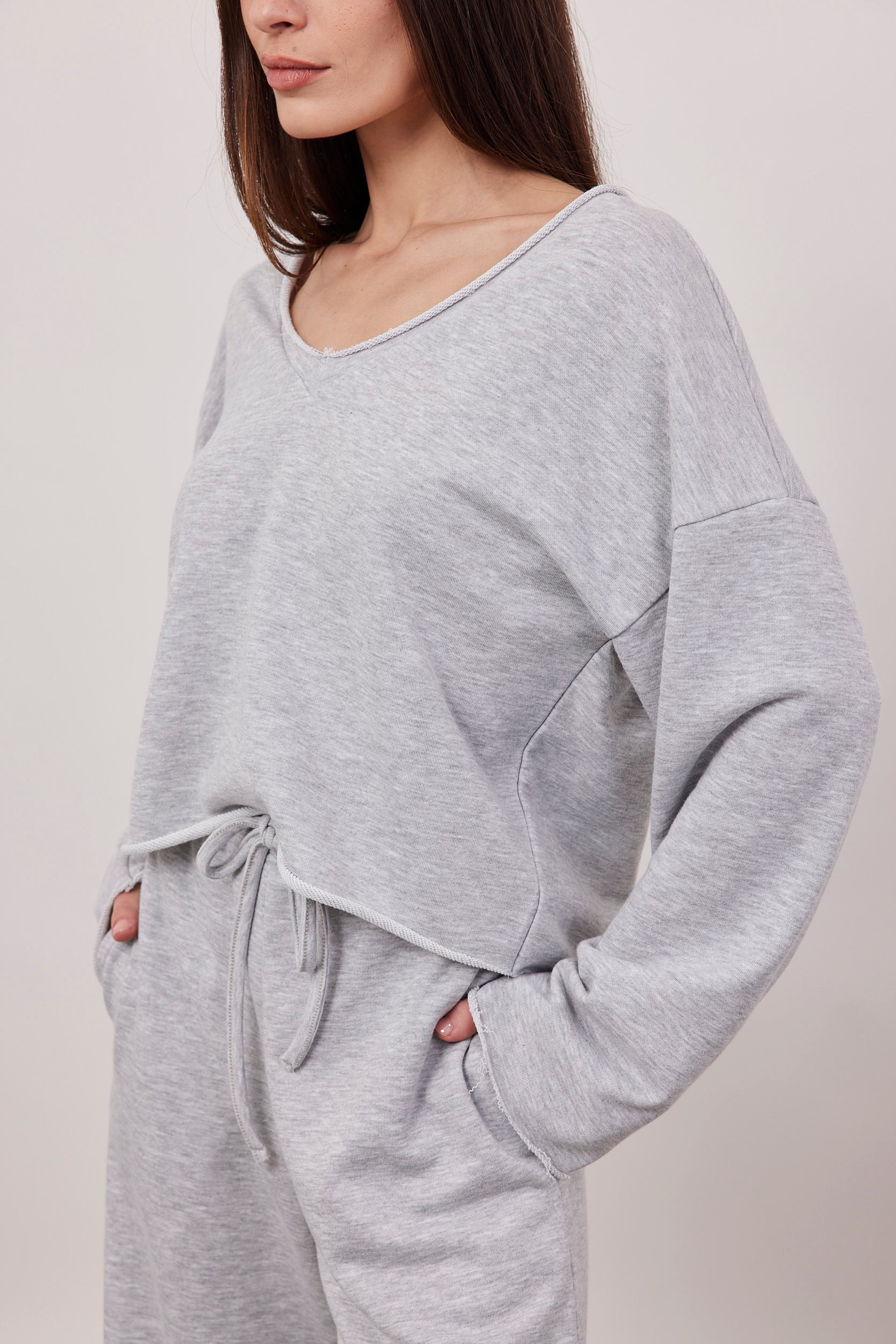 סווטשירט פרנץ טרי בסיומת גזורה