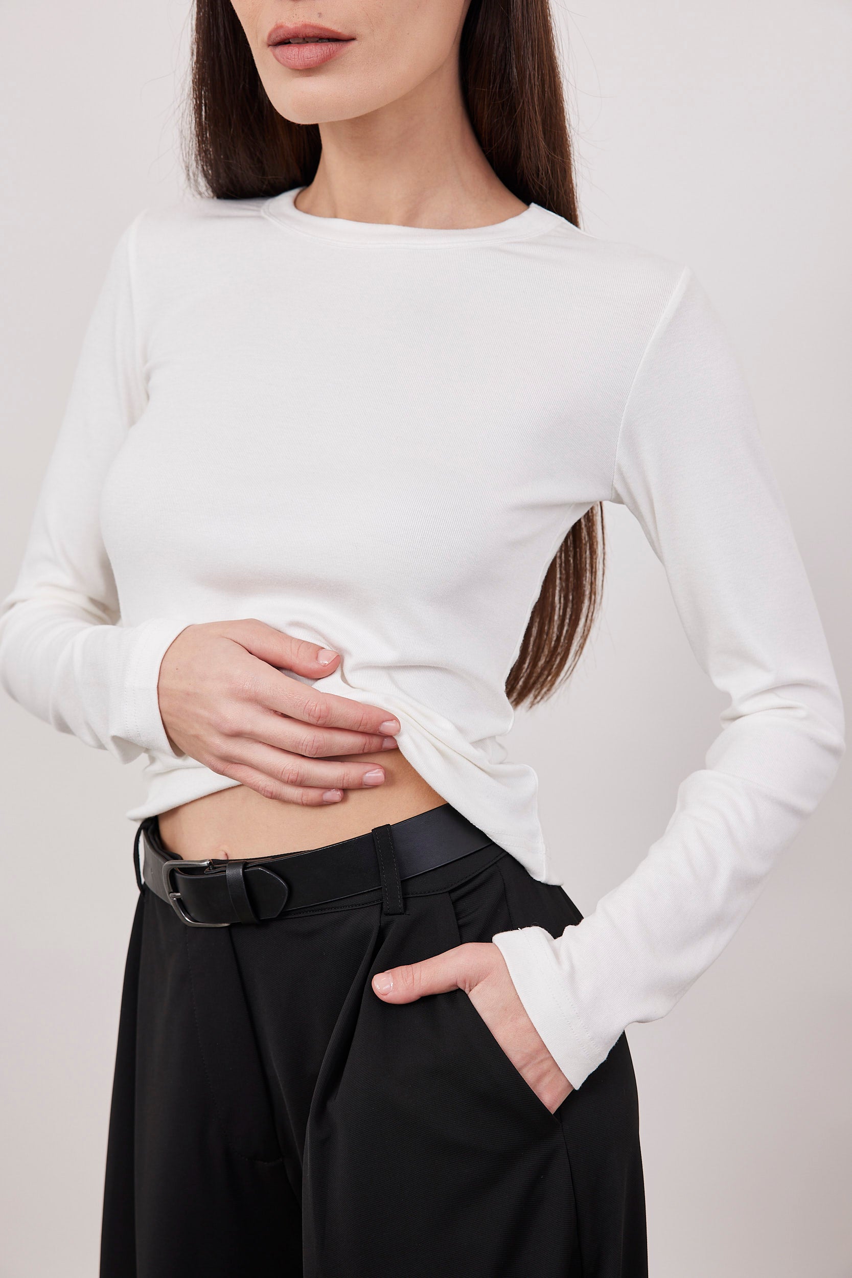 חולצה ארוכה עם מפתח מובלט