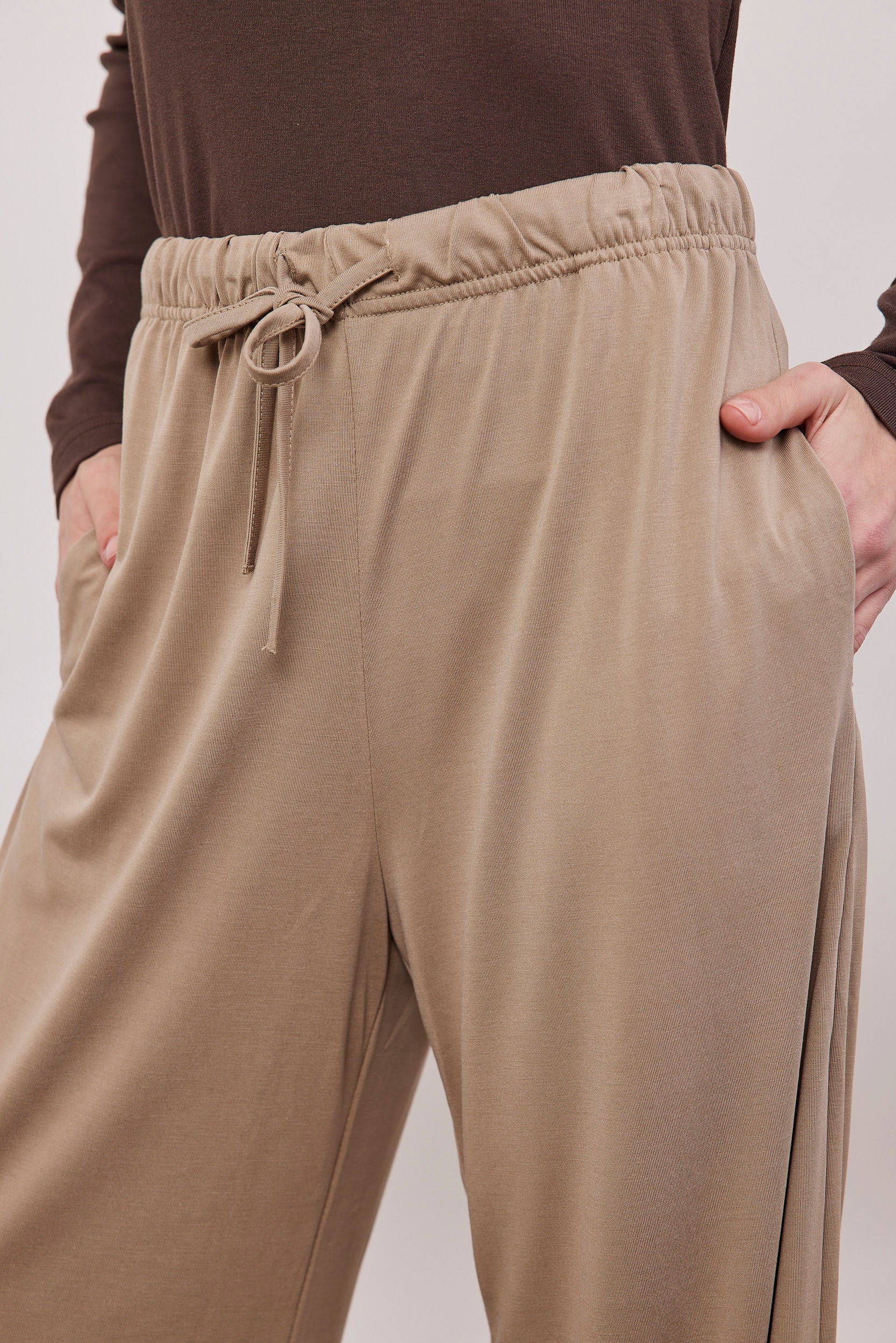 מכנסי ג׳וגר מבד נשפך