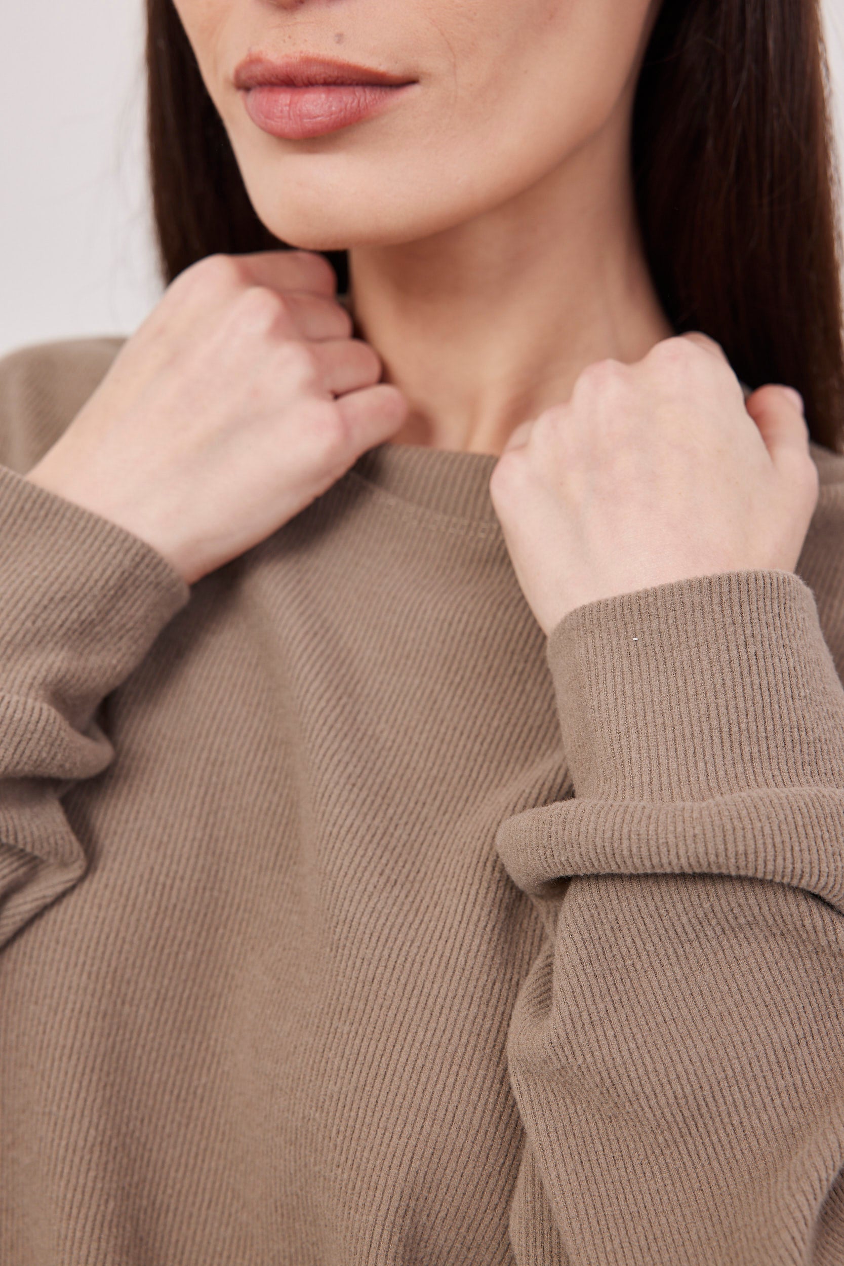 סווטשירט ניקי בטקסטורת פסים