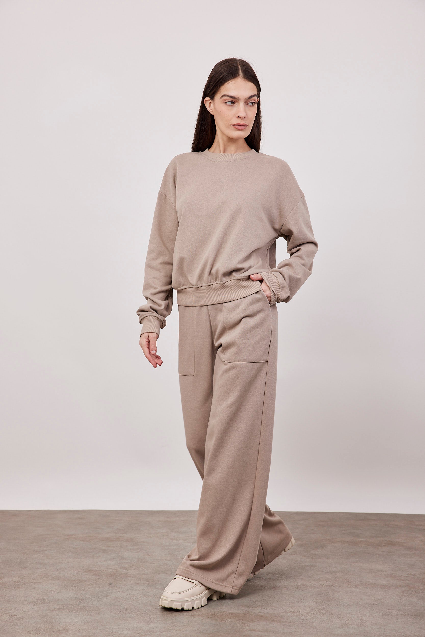 מכנסי פרנץ טרי עם כיסים קדמיים