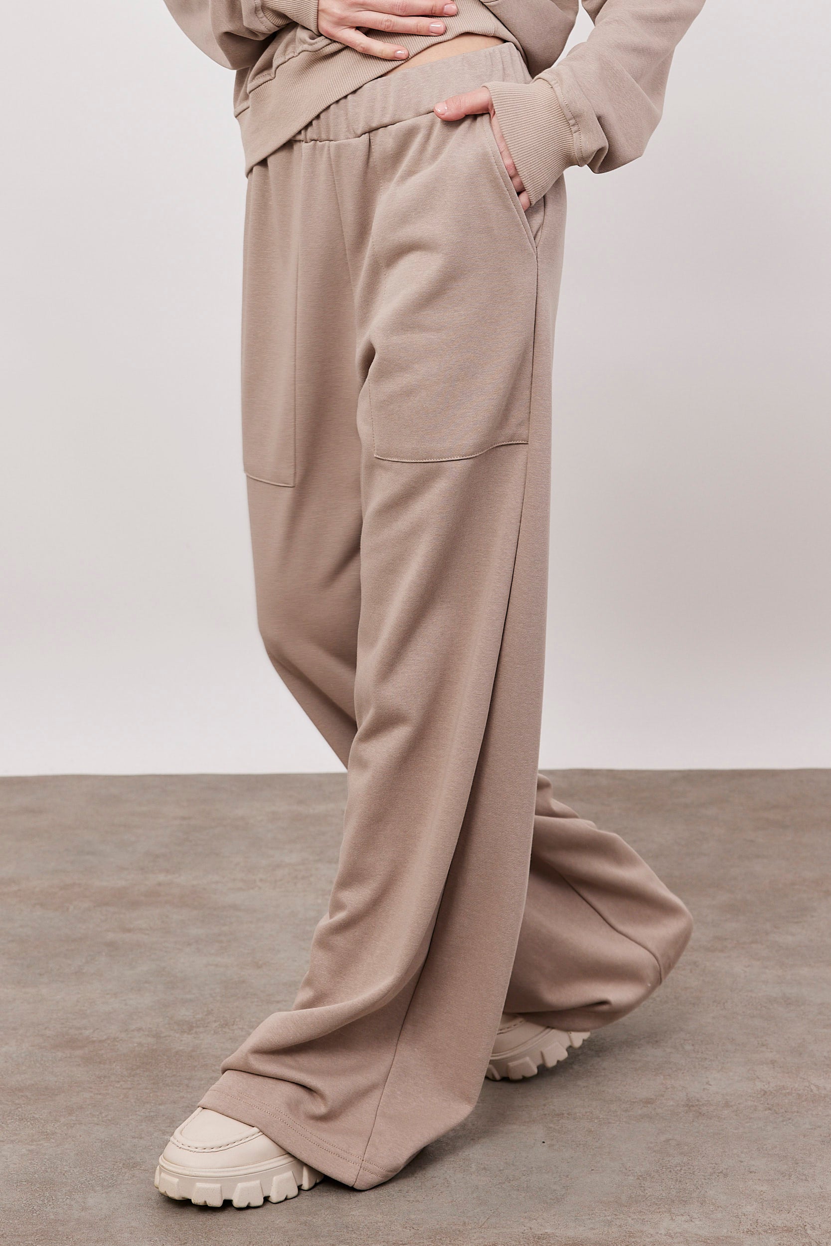 מכנסי פרנץ טרי עם כיסים קדמיים