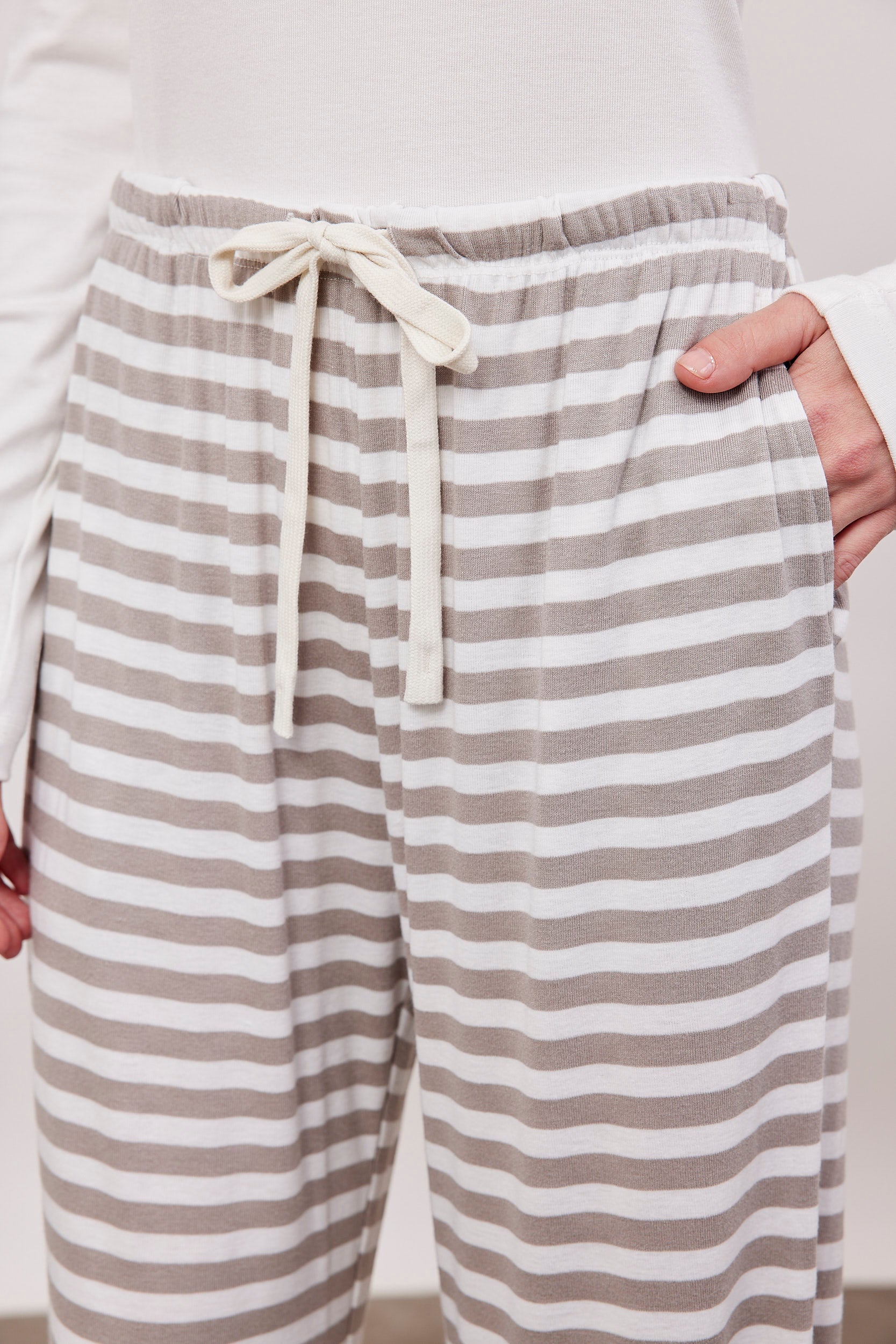 מכנסי פסים ארוכים