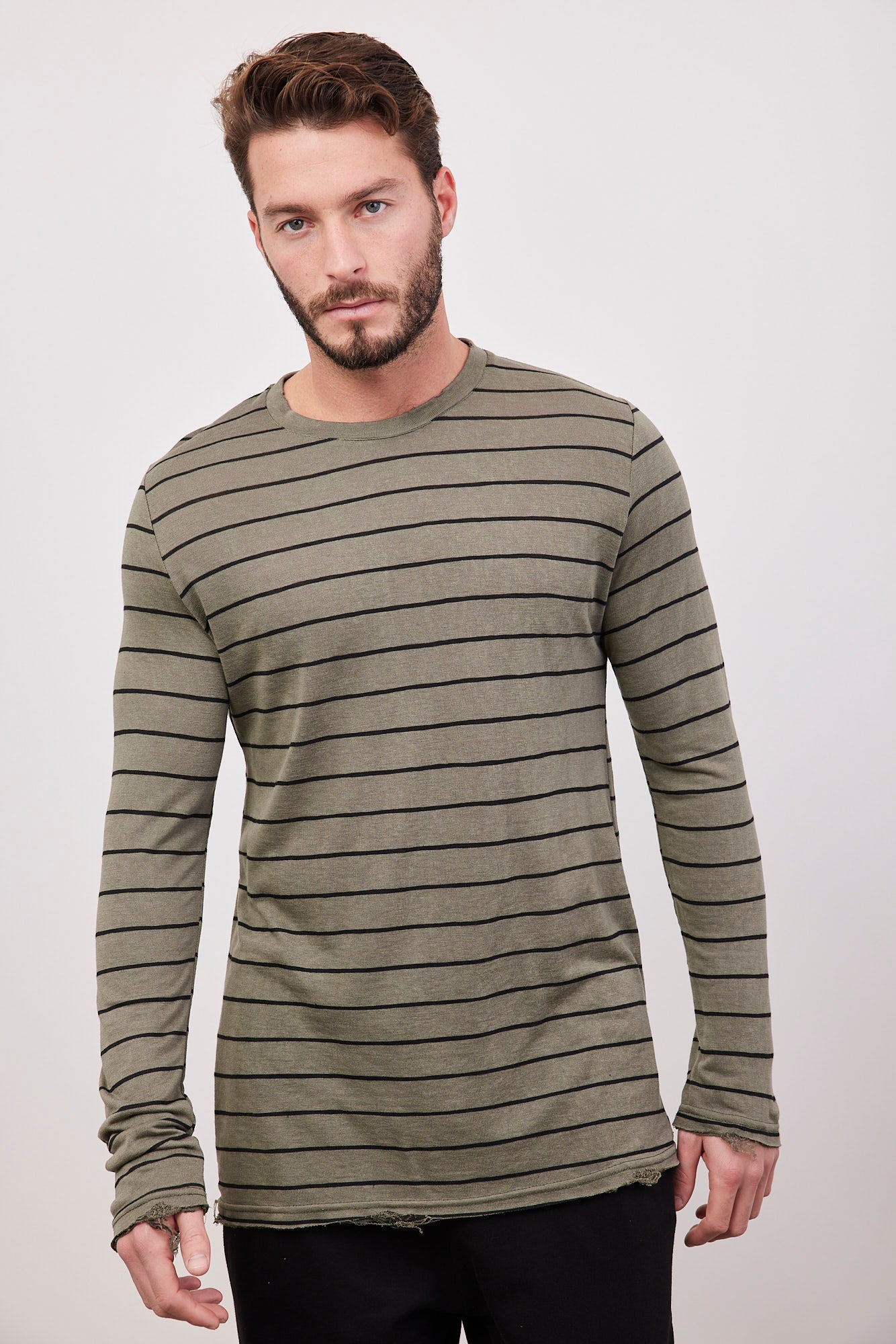 חולצת פסים במראה פשתן בסיומת פרומה - ITAY BRANDS