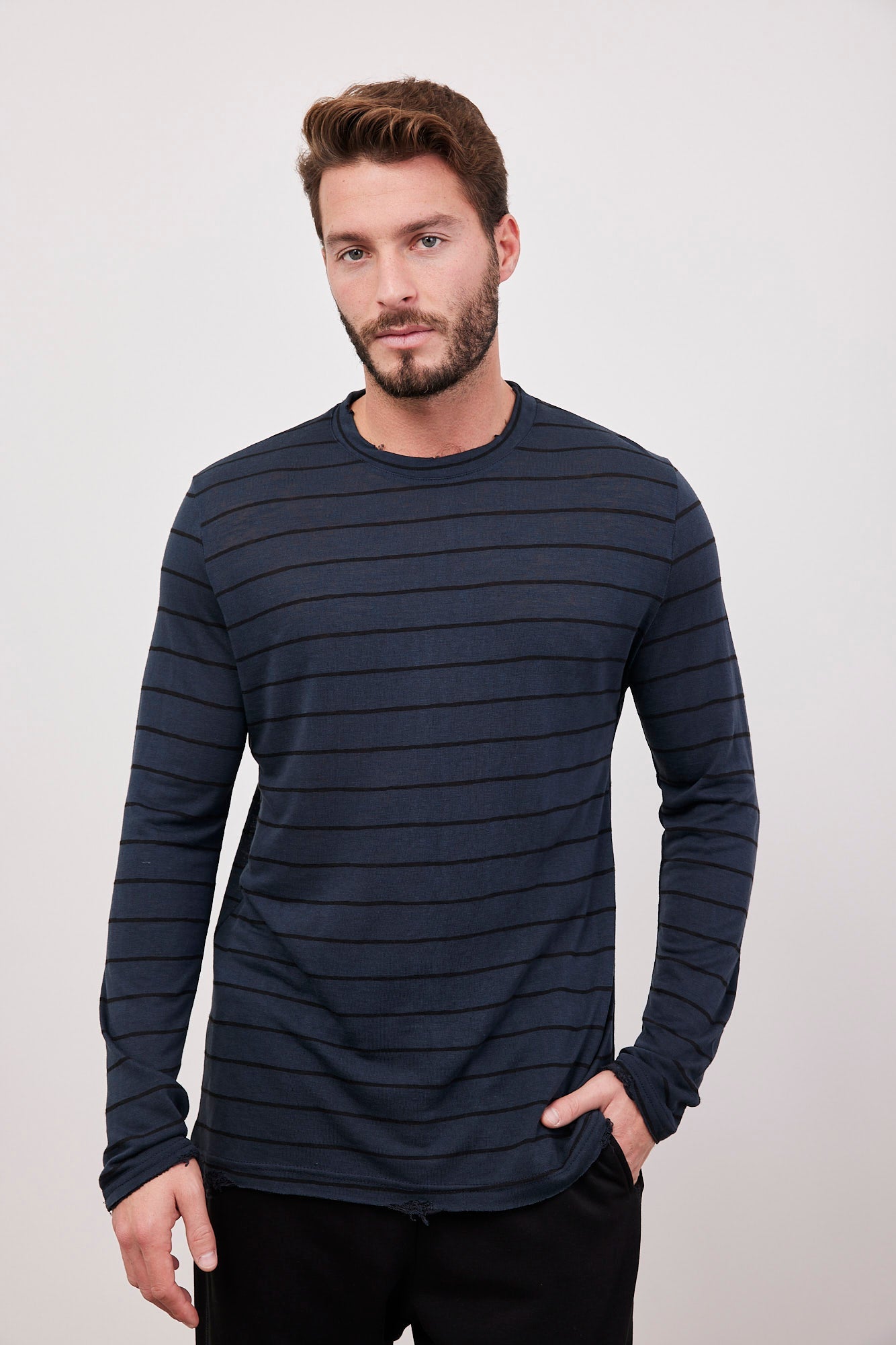 חולצת פסים במראה פשתן בסיומת פרומה - ITAY BRANDS