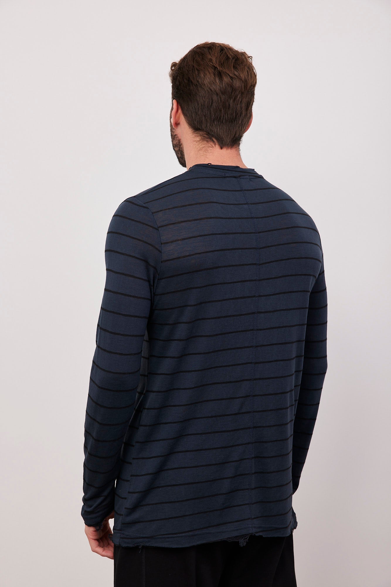 חולצת פסים במראה פשתן בסיומת פרומה - ITAY BRANDS