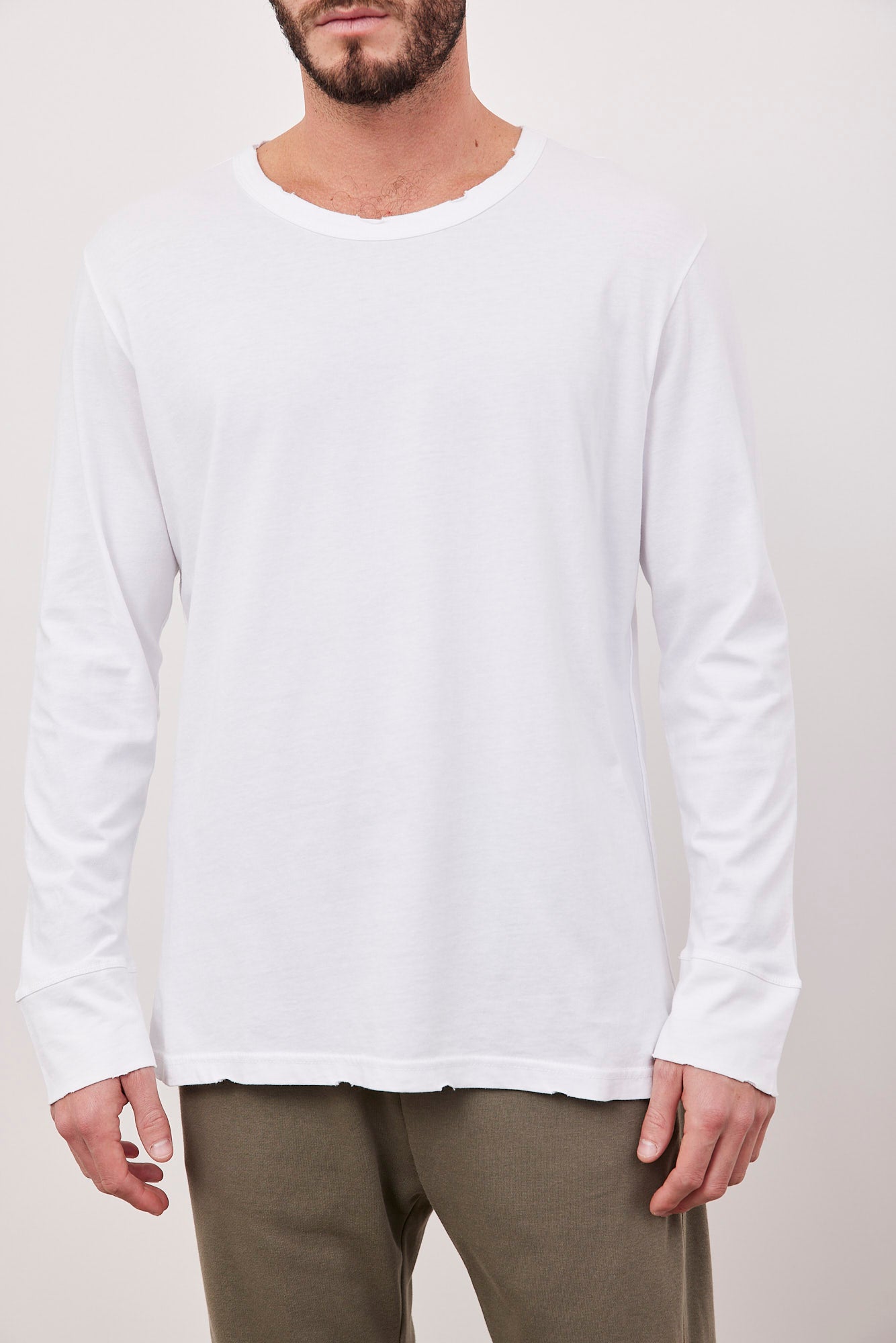 חולצת כותנה ארוכה בגימור קרעים - ITAY BRANDS