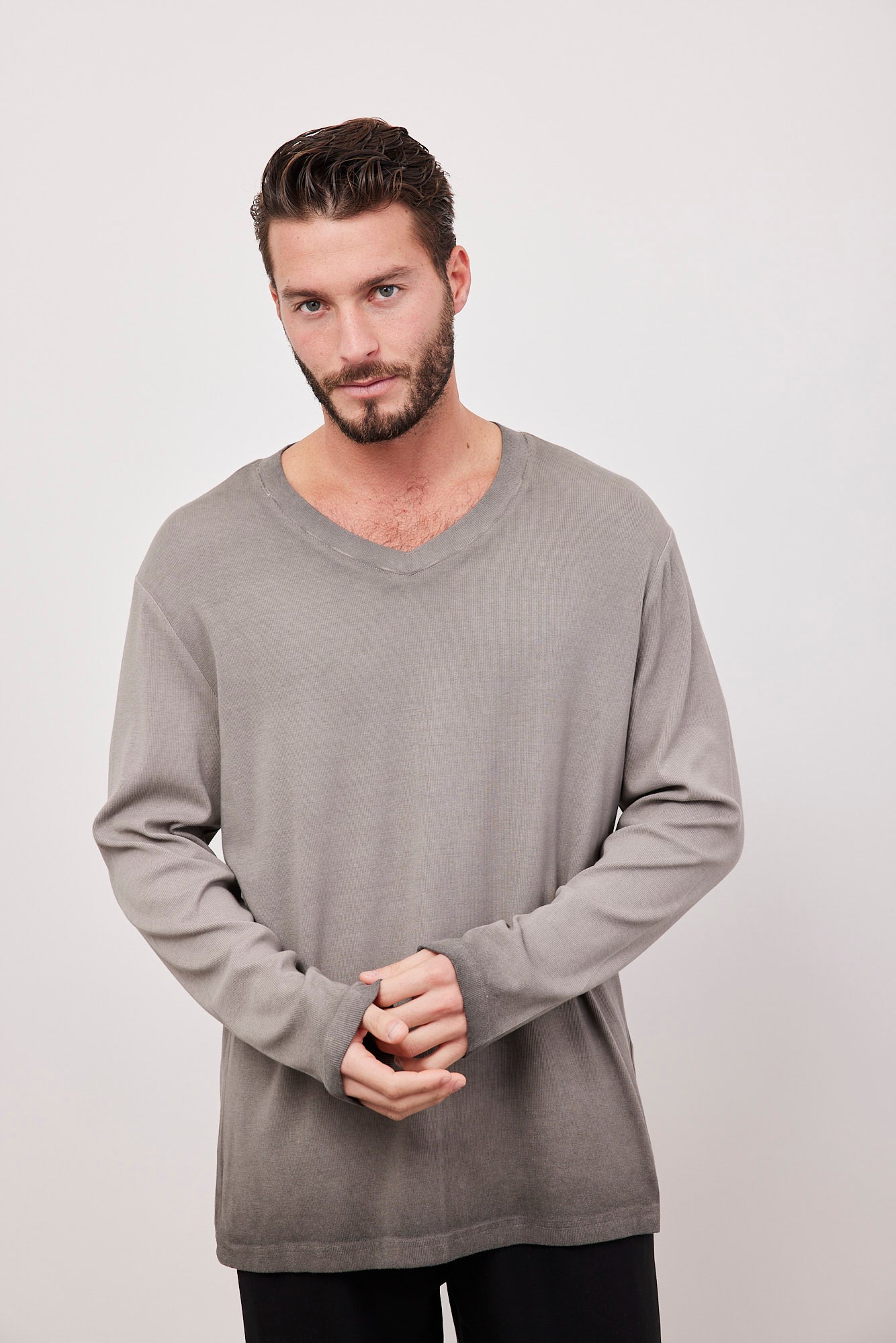 חולצת ווש ארוכה במפתח וי - ITAY BRANDS