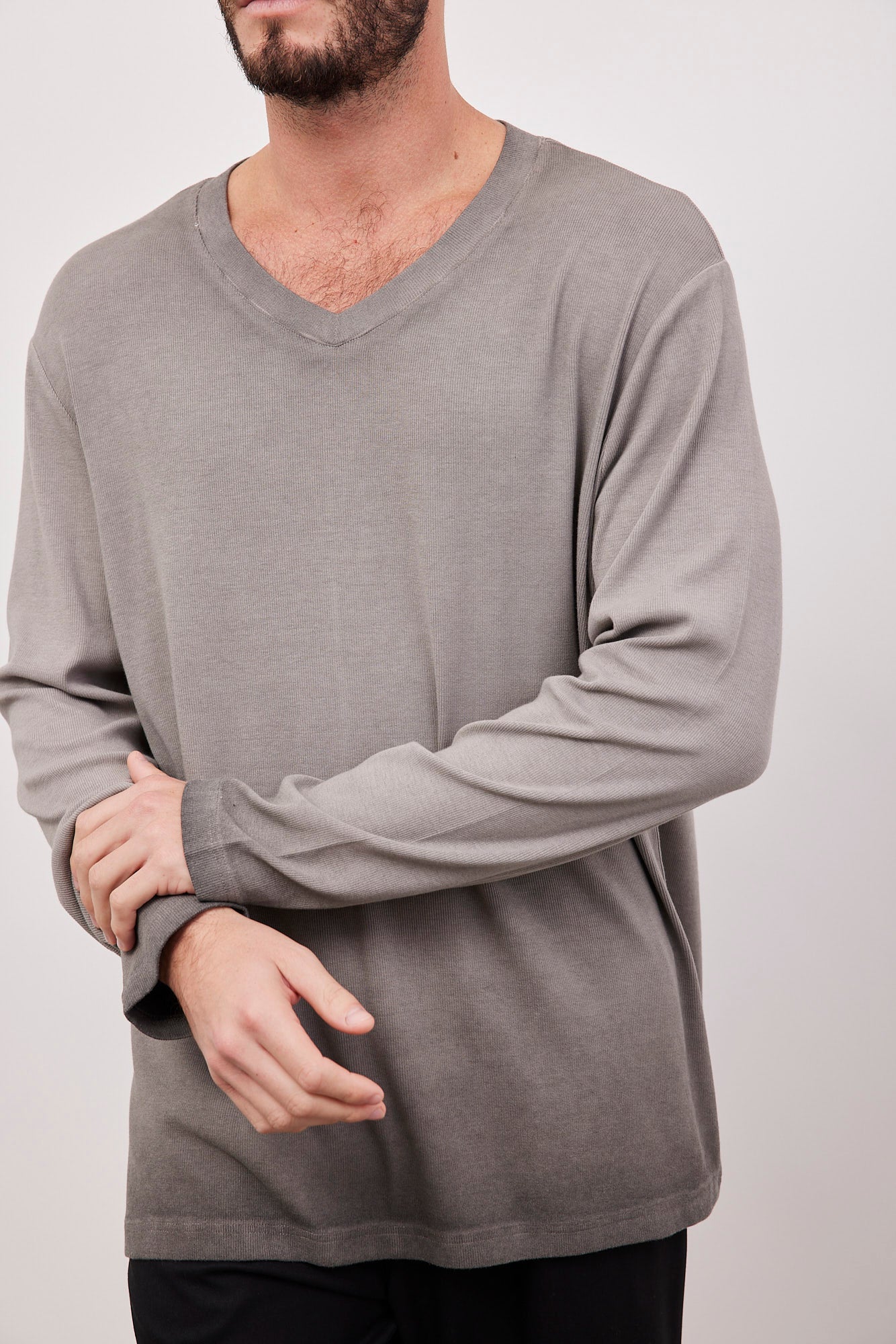 חולצת ווש ארוכה במפתח וי - ITAY BRANDS