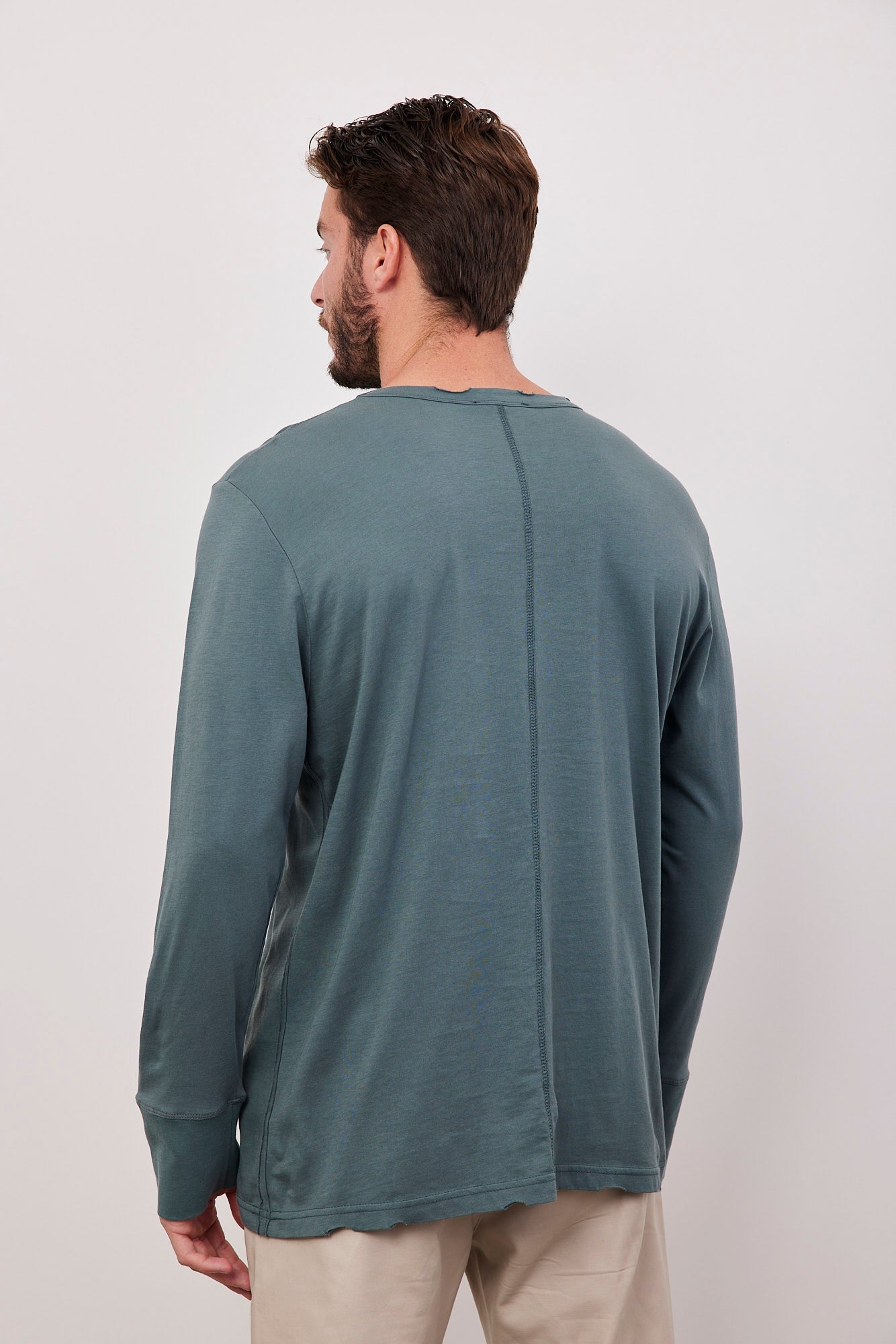 חולצת כותנה ארוכה בגימור קרעים - ITAY BRANDS