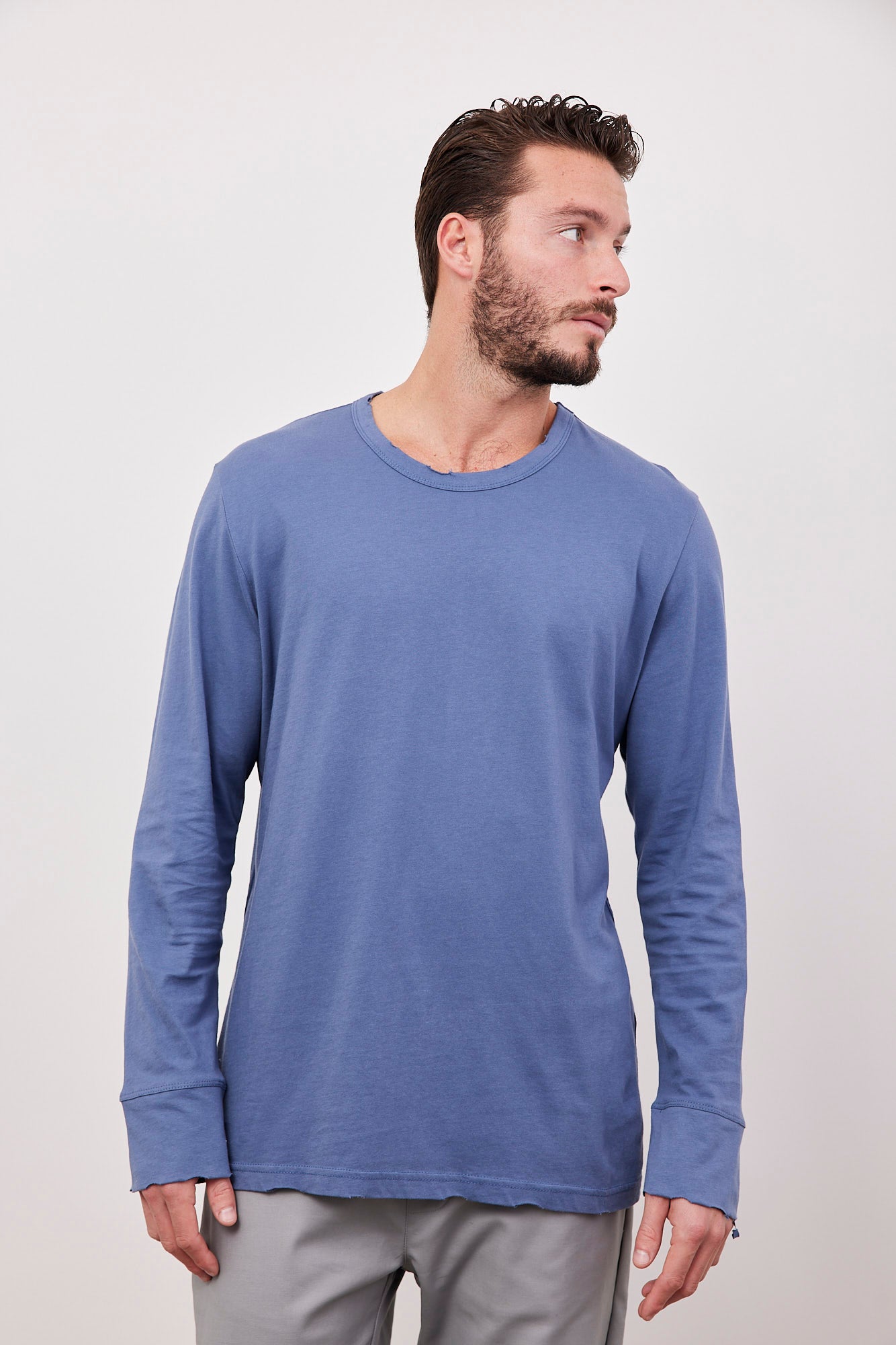 חולצת כותנה ארוכה בגימור קרעים - ITAY BRANDS