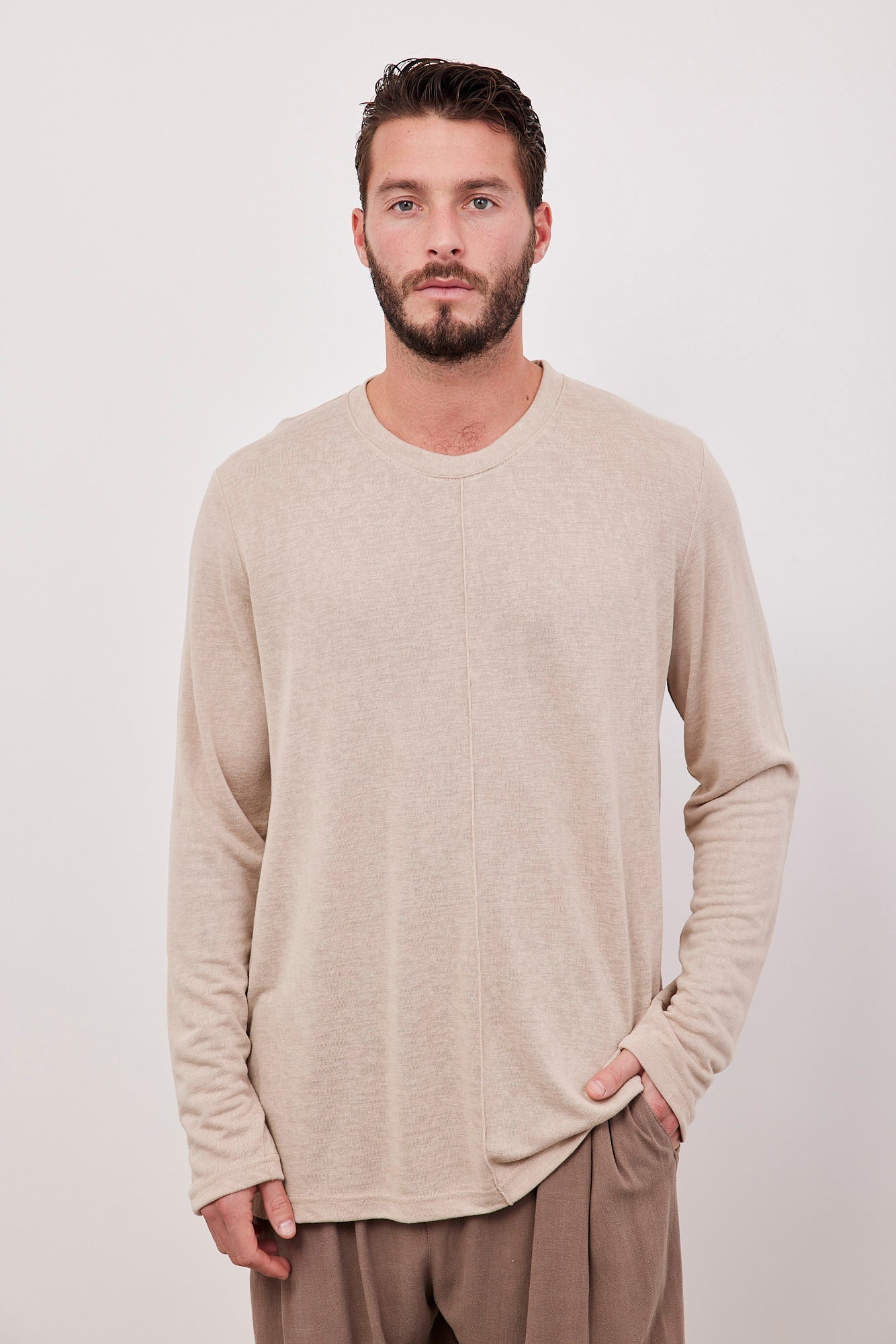 חולצה במראה פשתן עם תיפור קדמי - ITAY BRANDS