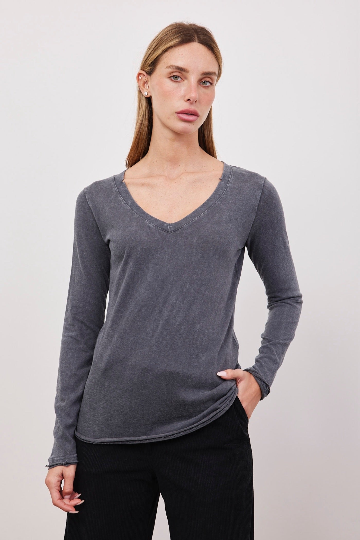 חולצת וי ווש ארוכה - ITAY BRANDS