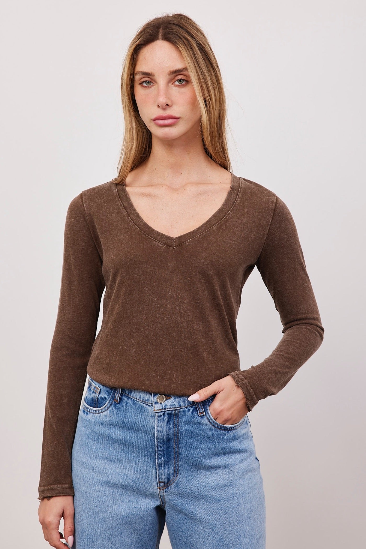 חולצת וי ווש ארוכה - ITAY BRANDS