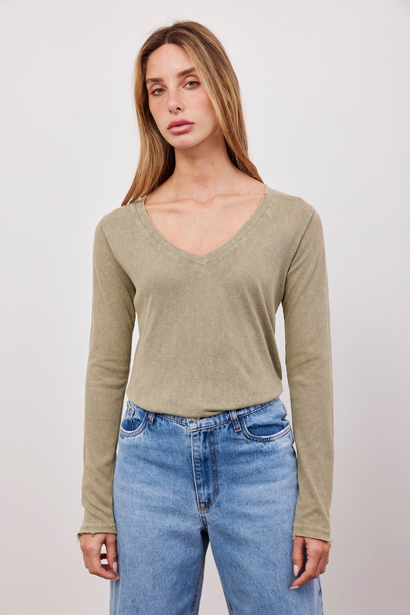 חולצת וי ווש ארוכה - ITAY BRANDS