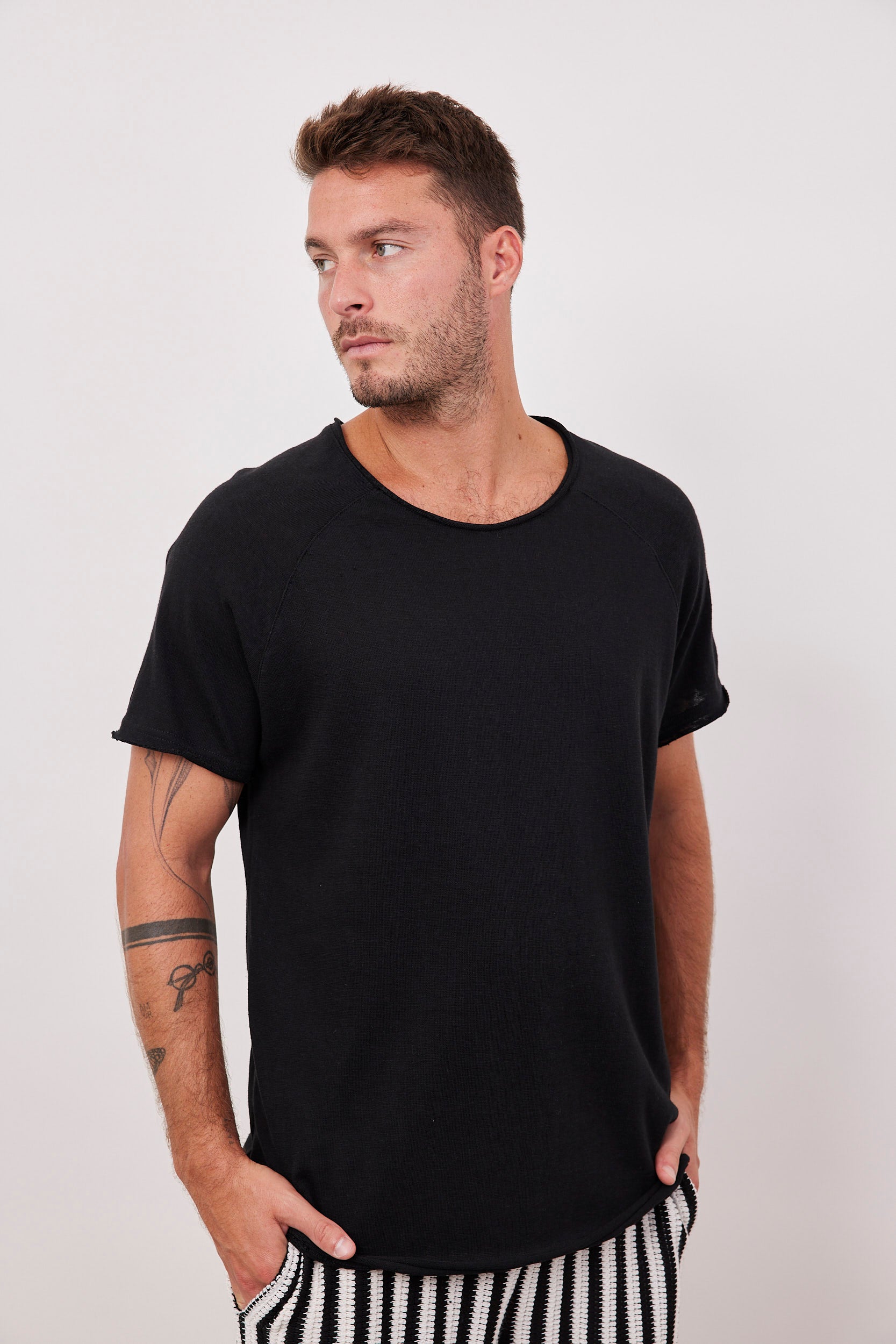 טישרט רגלן במראה פשתן