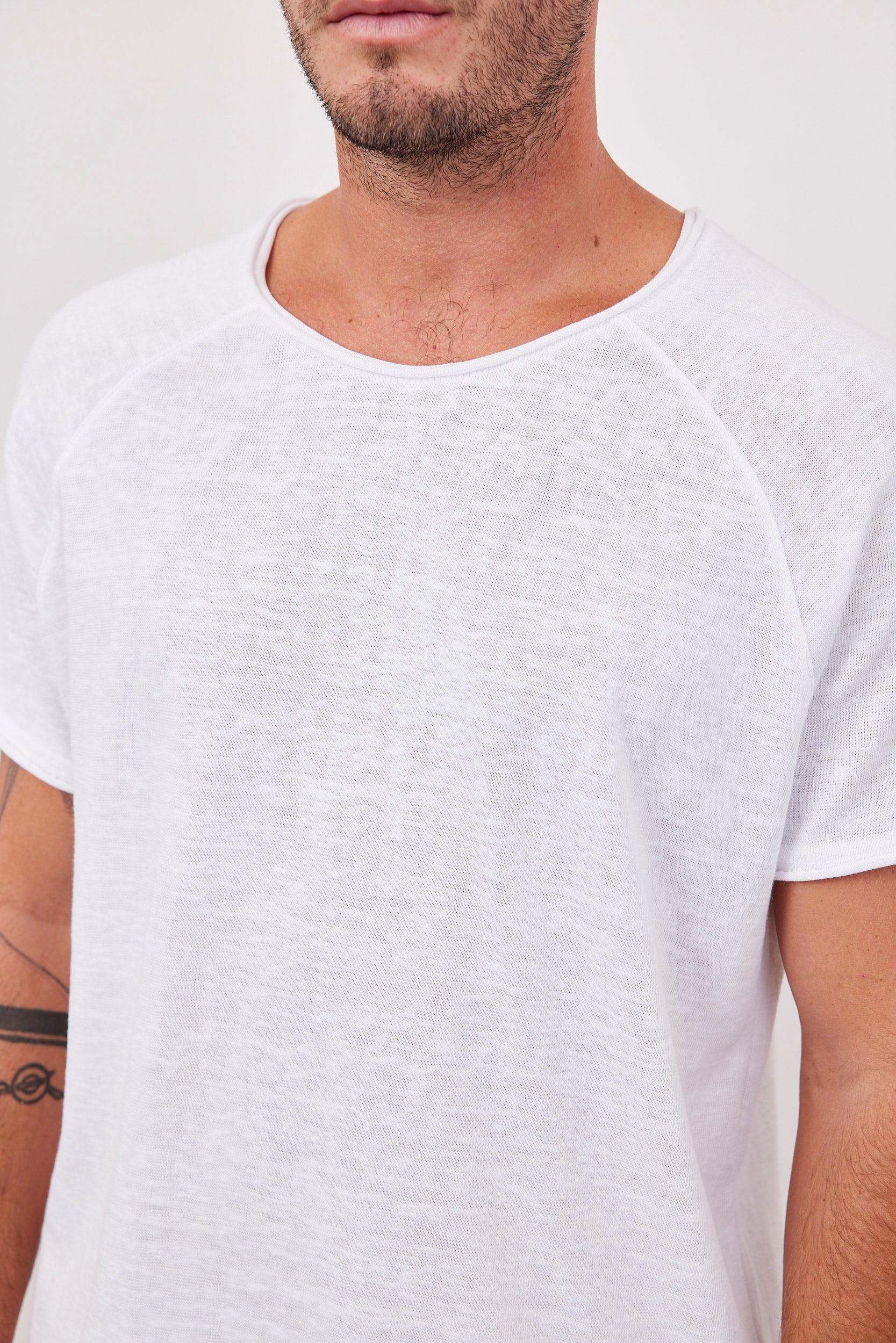 טישרט רגלן במראה פשתן